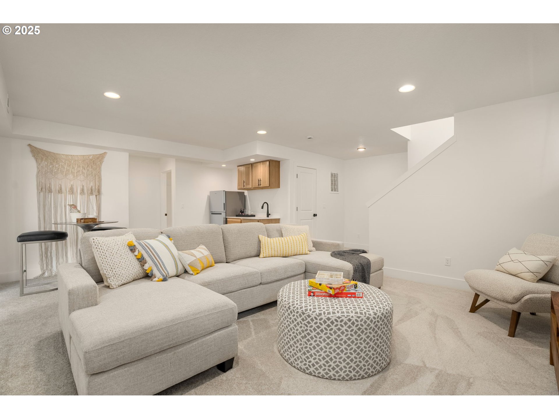 Beaverton, Oregon, 97003, United States, 5 Bedrooms Bedrooms, ,4 BathroomsBathrooms,Residential,For Sale,1735773