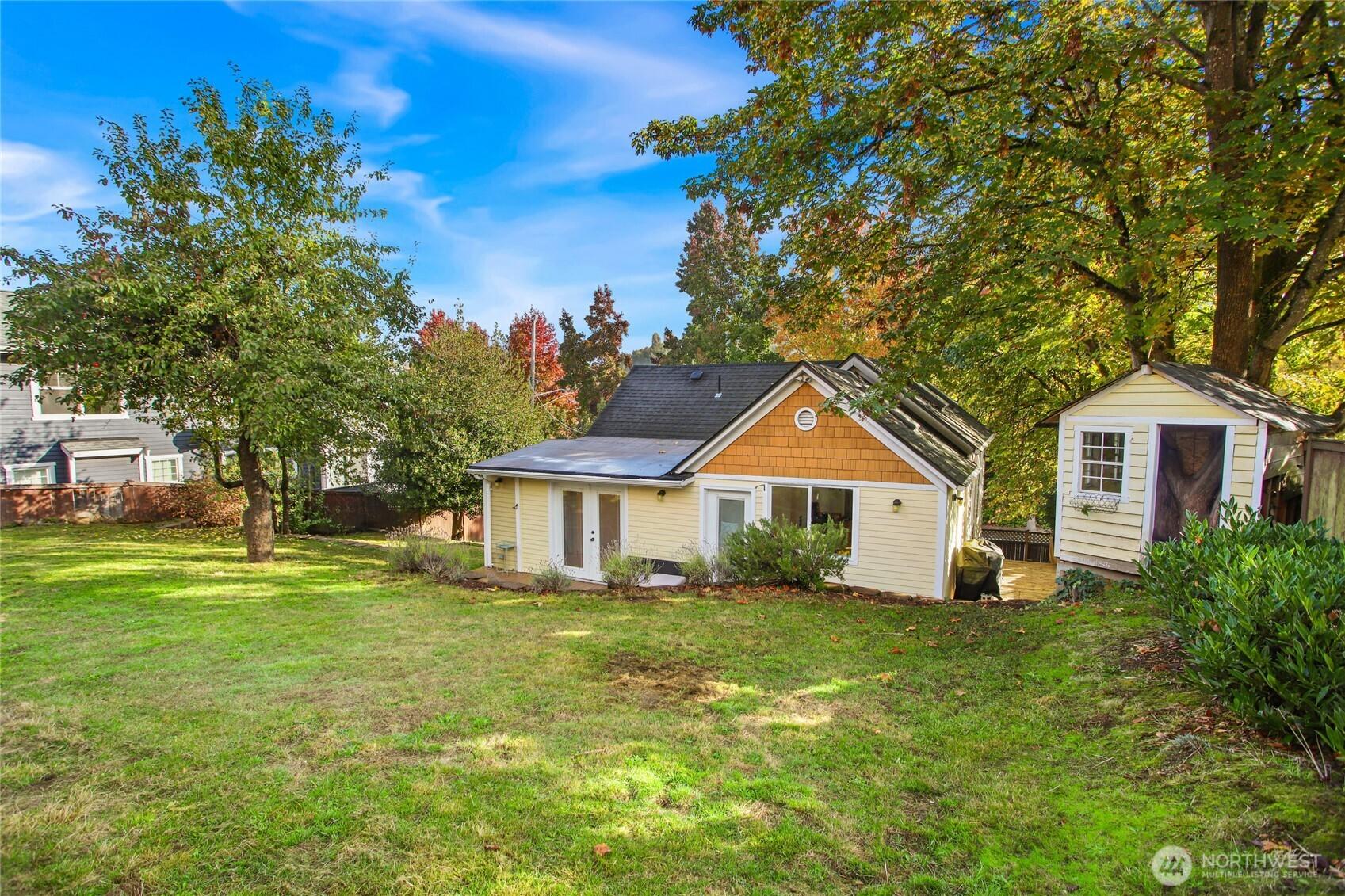 SEATTLE, Washington, 98122, United States, 3 Bedrooms Bedrooms, ,2 BathroomsBathrooms,Residential,For Sale,1987926