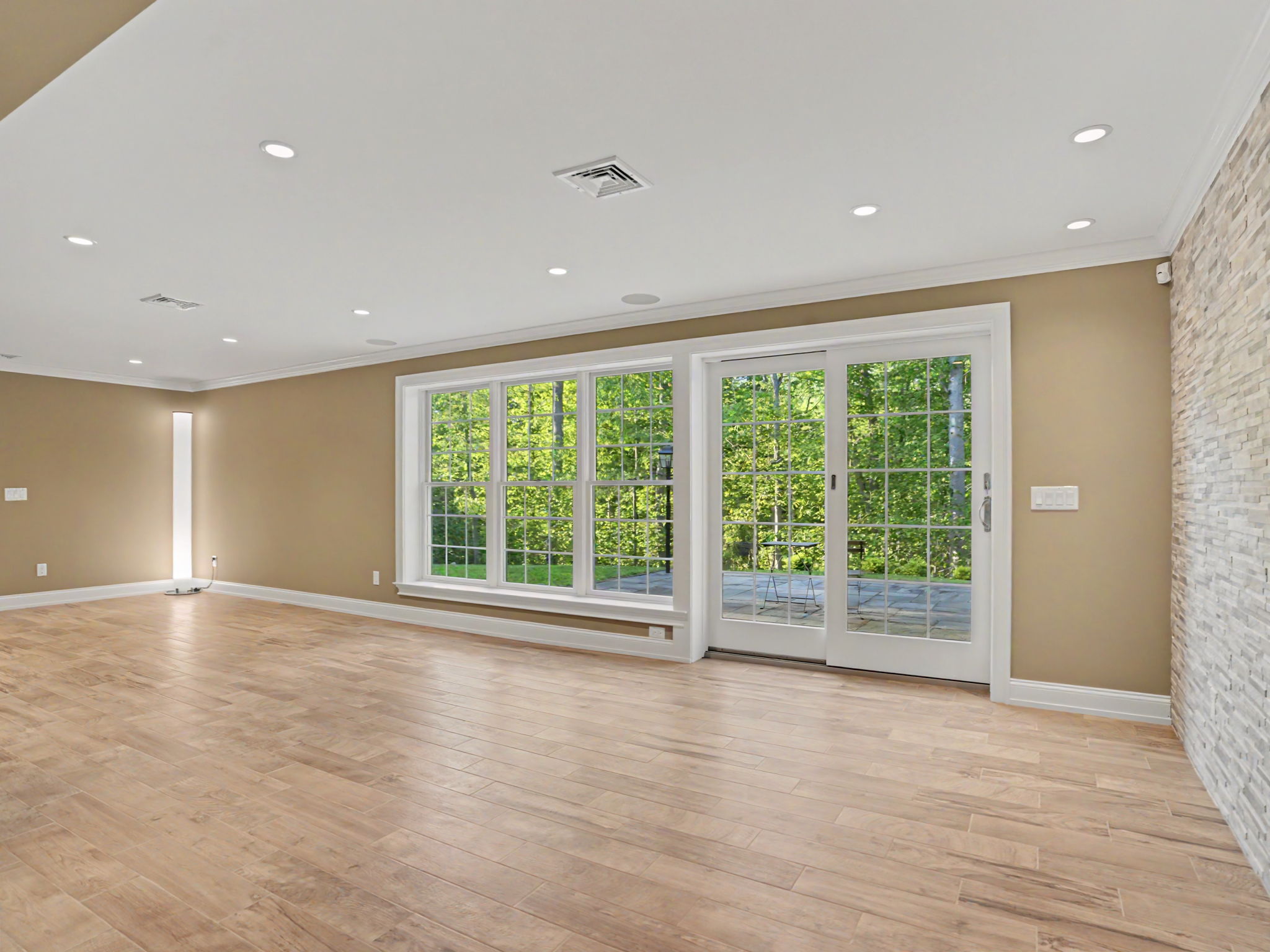  Turn-Key North Stamford Ranch with Private Pond Views - 物件實景