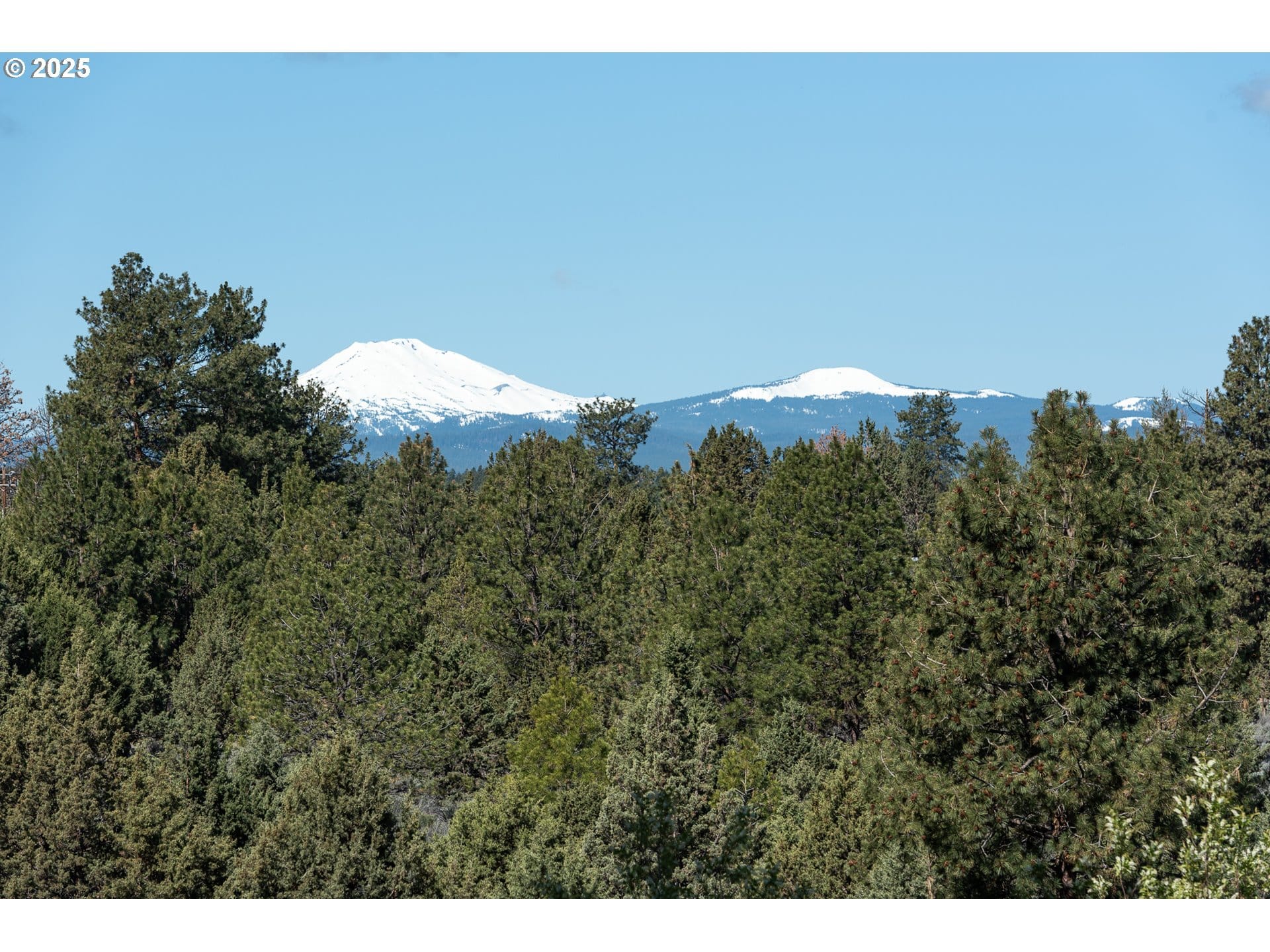  21060 KNOTT RD Bend, OR 97702 - 物件實景