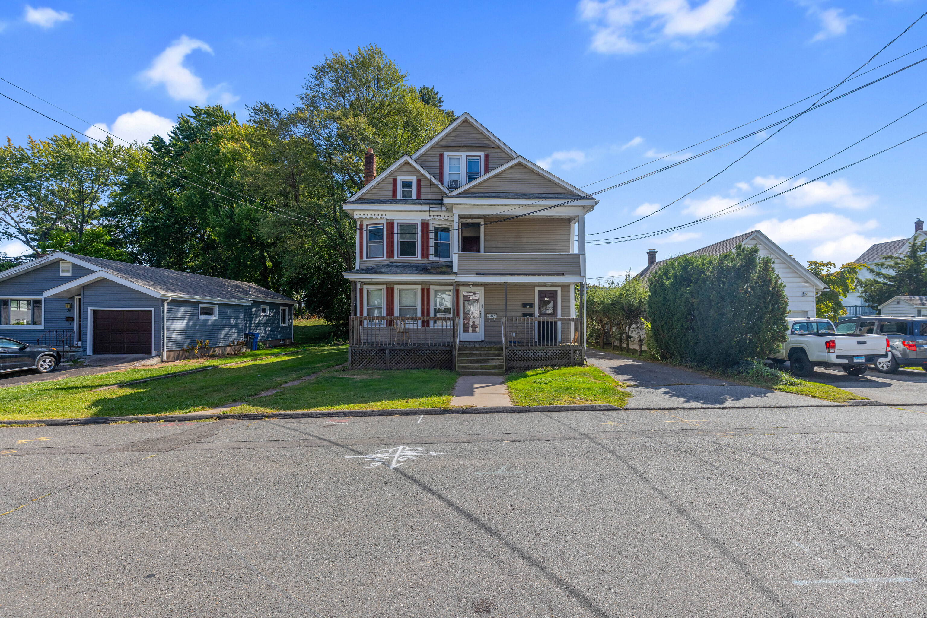 Manchester, Connecticut, 06040, United States, 8 Bedrooms Bedrooms, ,3 BathroomsBathrooms,Residential,For Sale,1957488