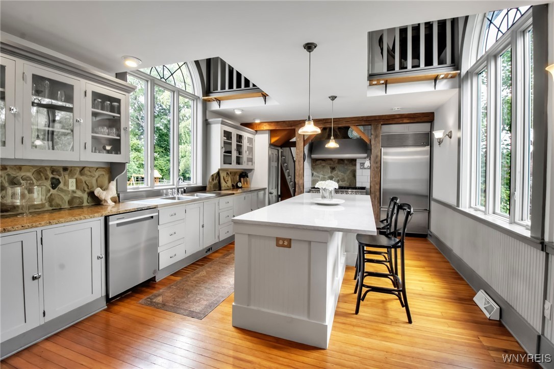 Aurora, New York, 14052, United States, 3 Bedrooms Bedrooms, ,3 BathroomsBathrooms,Residential,For Sale,1865001