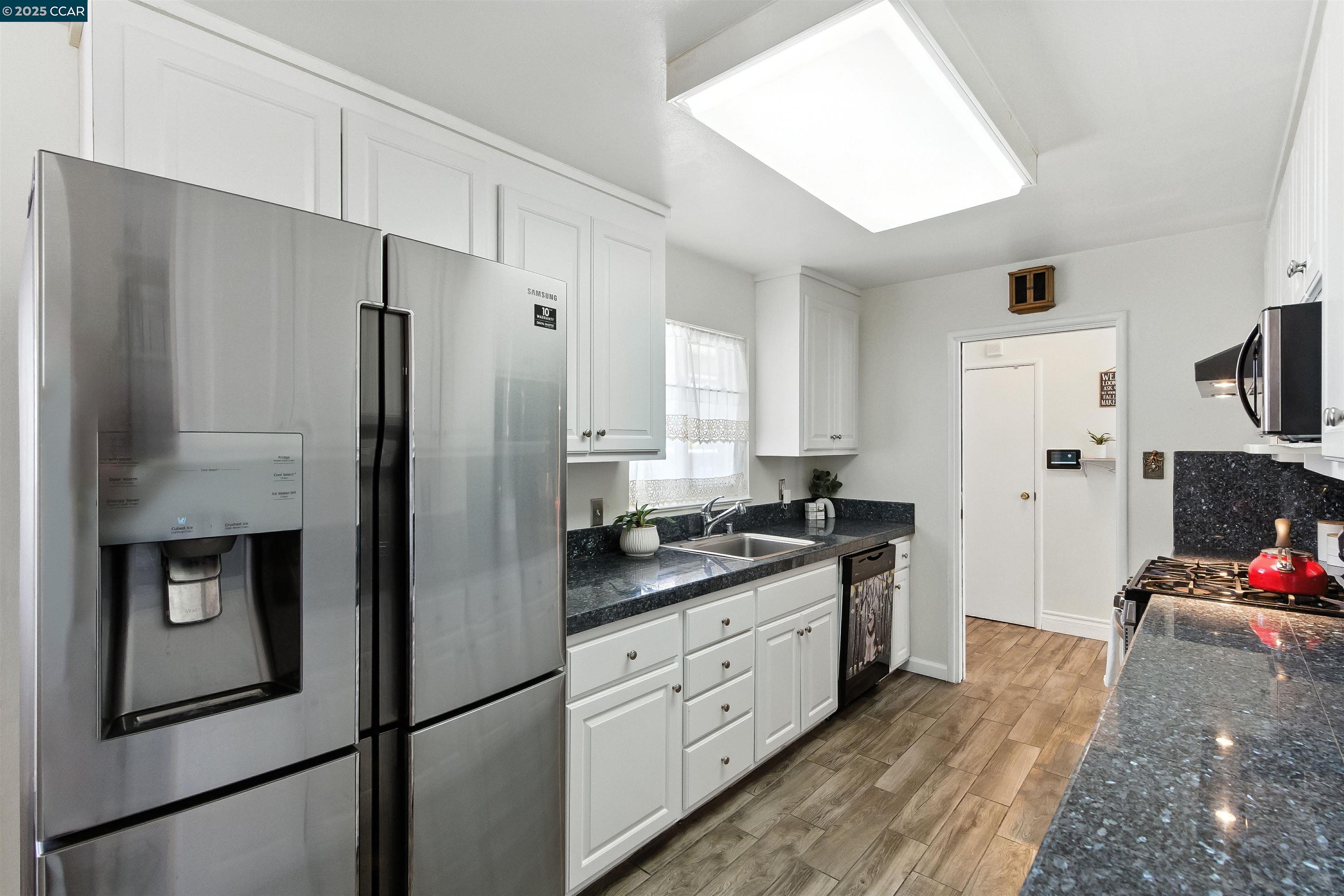 Vallejo, California, 94589, United States, 3 Bedrooms Bedrooms, ,2 BathroomsBathrooms,Residential,For Sale,1917421