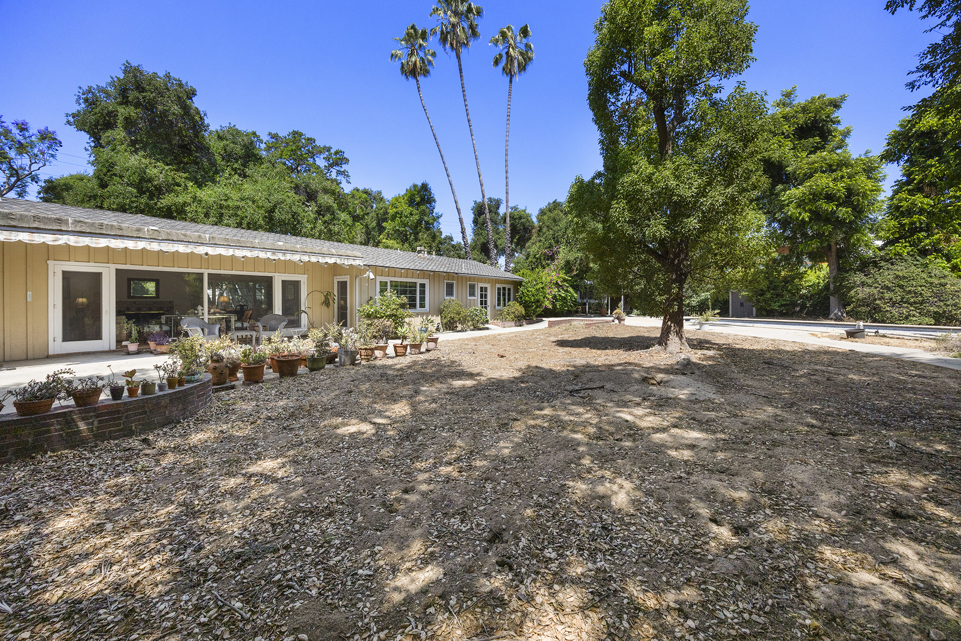 Pasadena, California, 91107, United States, 4 Bedrooms Bedrooms, ,1 BathroomBathrooms,Residential,For Sale,1975607