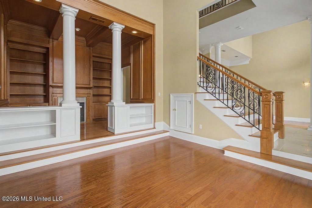 Gulfport, Mississippi, 39503, United States, 6 Bedrooms Bedrooms, ,7 BathroomsBathrooms,Residential,For Sale,2048640