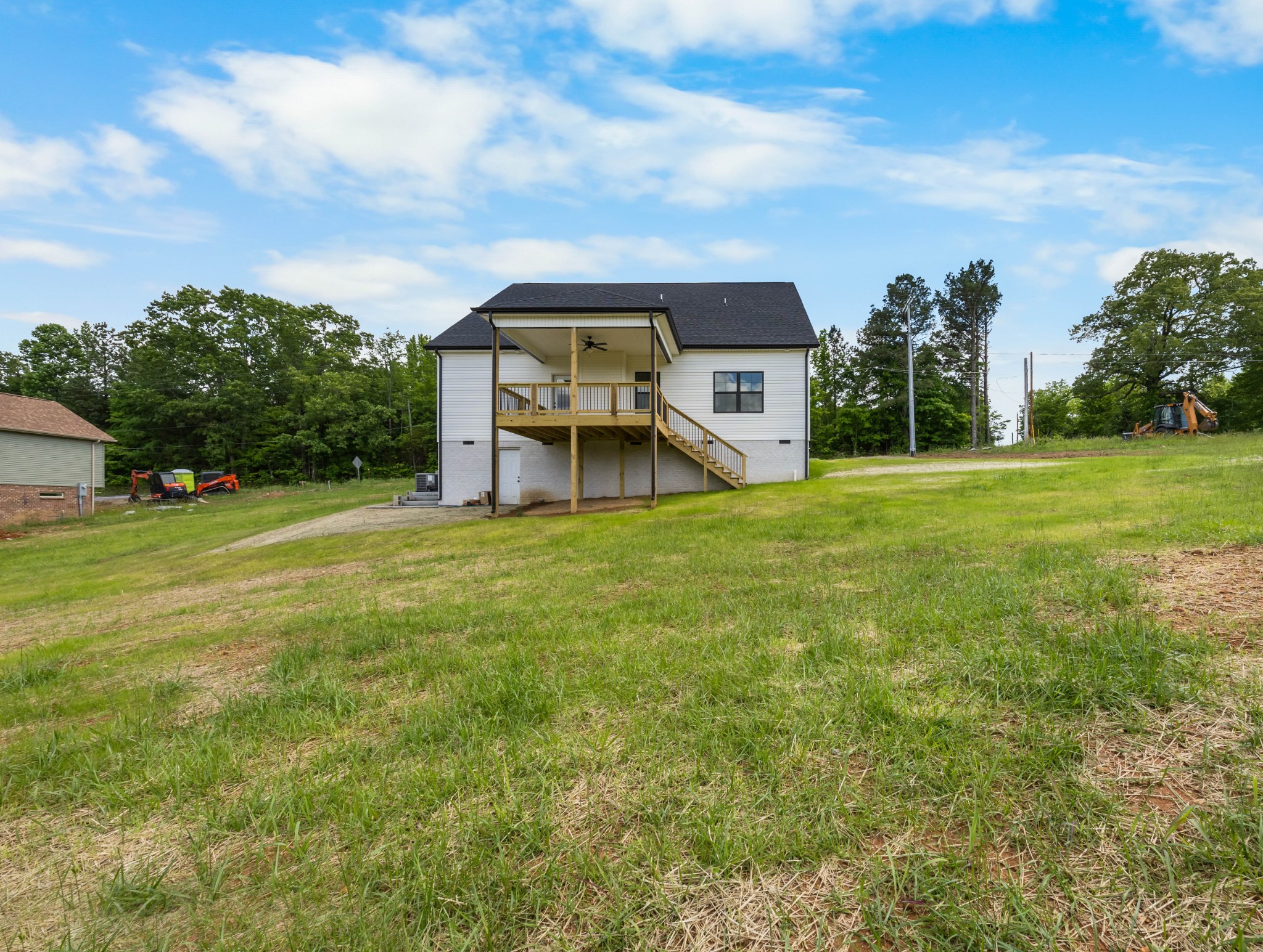 Clarksville, Tennessee, 37040, United States, 4 Bedrooms Bedrooms, ,3 BathroomsBathrooms,Residential,For Sale,1909364