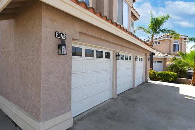 Menifee, California, 92584, United States, 5 Bedrooms Bedrooms, ,3 BathroomsBathrooms,Residential,For Sale,1914358