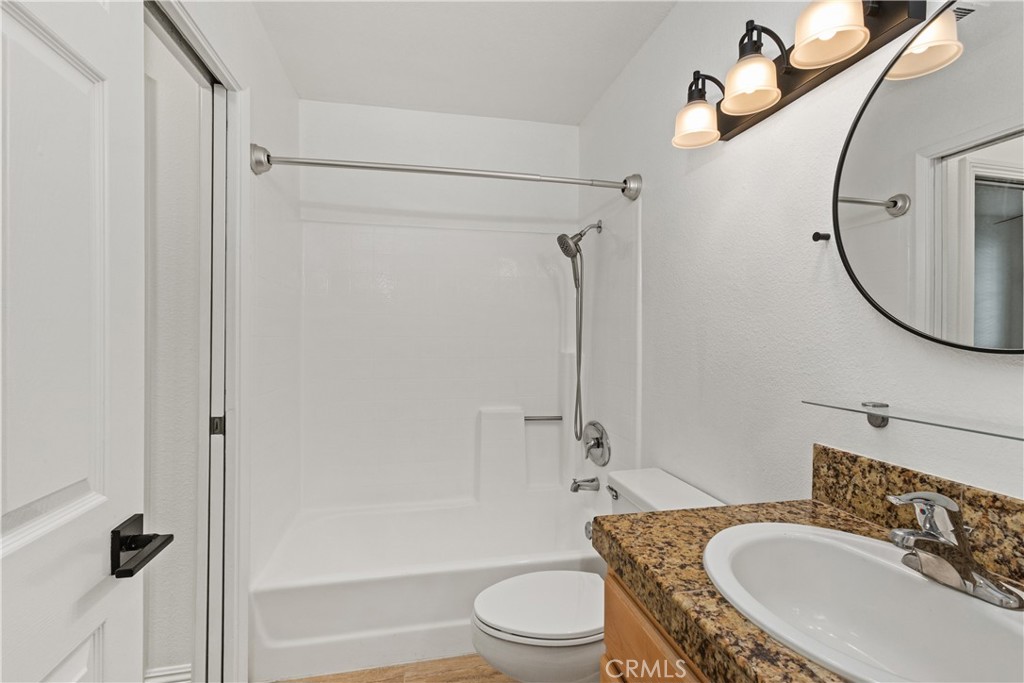 Huntington Beach, California, 92646, United States, 2 Bedrooms Bedrooms, ,2 BathroomsBathrooms,Residential,For Sale,1939014