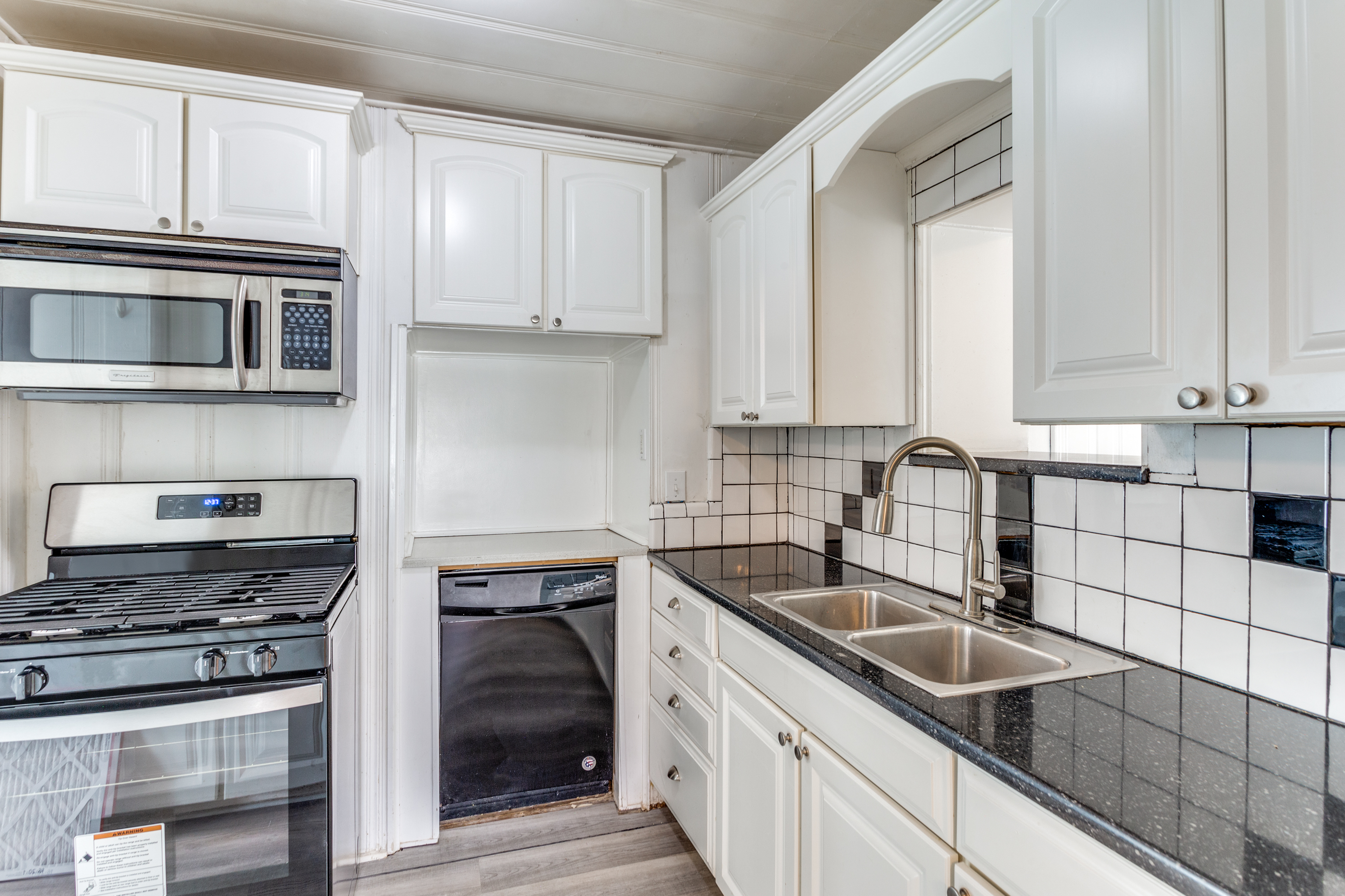  4812 Calmont Avenue, Fort Worth, TX 76107 - 物件實景