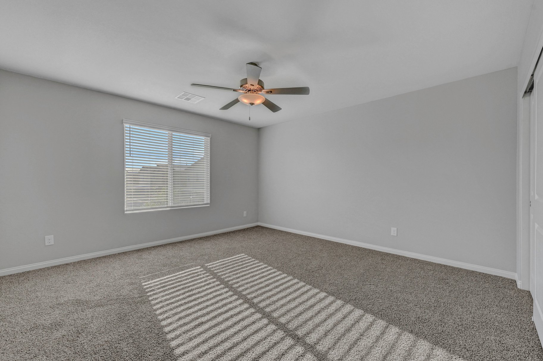  Spacious Valley Vista 5BR with Loft, 3-Car Garage & Premium Lot Size - 物件實景