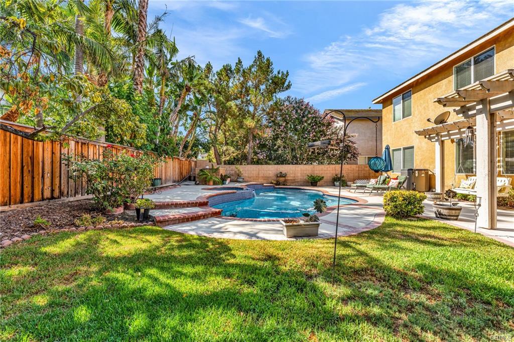 Eastvale, California, 92880, United States, 4 Bedrooms Bedrooms, ,3 BathroomsBathrooms,Residential,For Sale,1914327