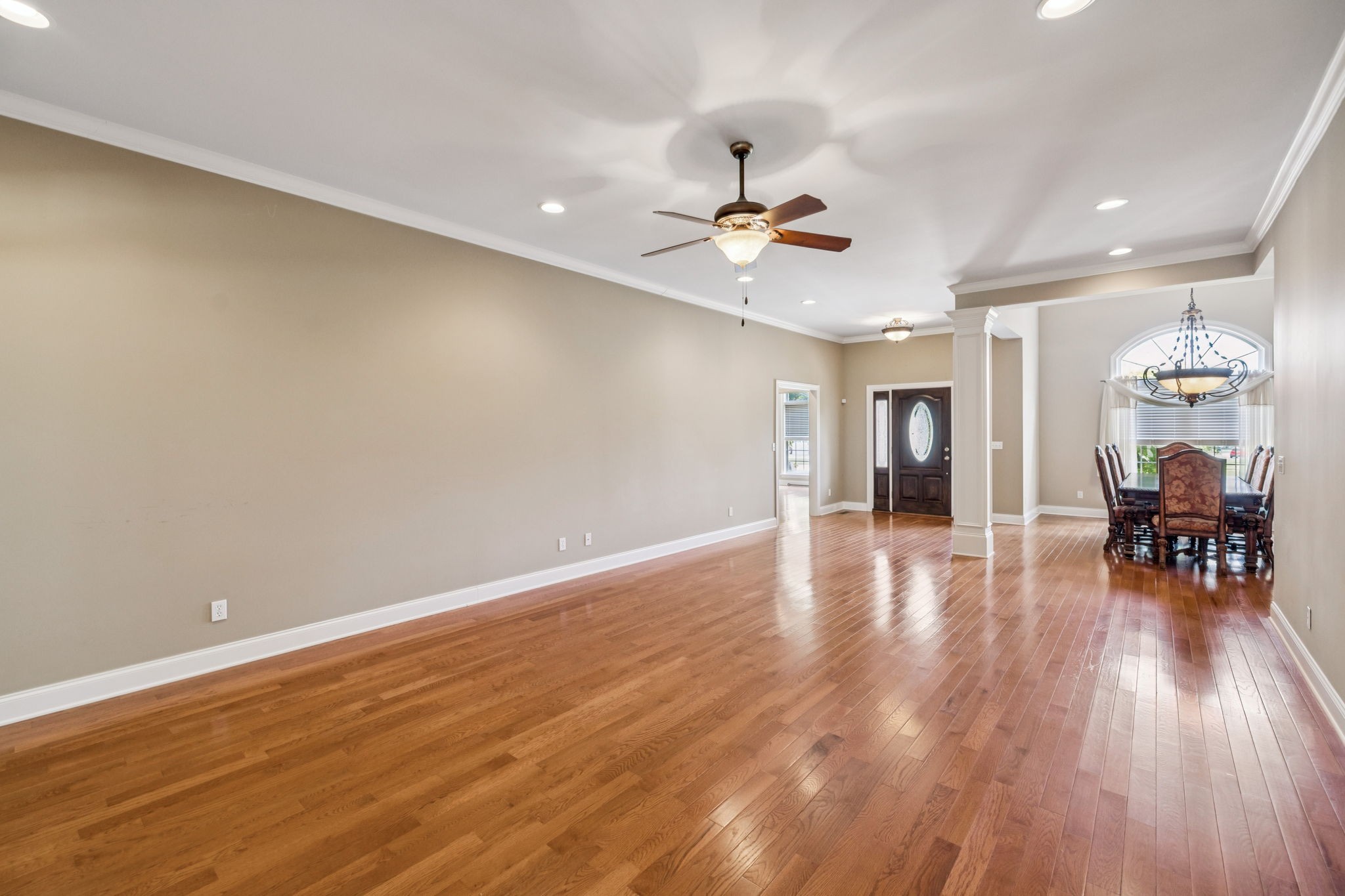 Manchester, Tennessee, 37355, United States, 4 Bedrooms Bedrooms, ,4 BathroomsBathrooms,Residential,For Sale,1937167