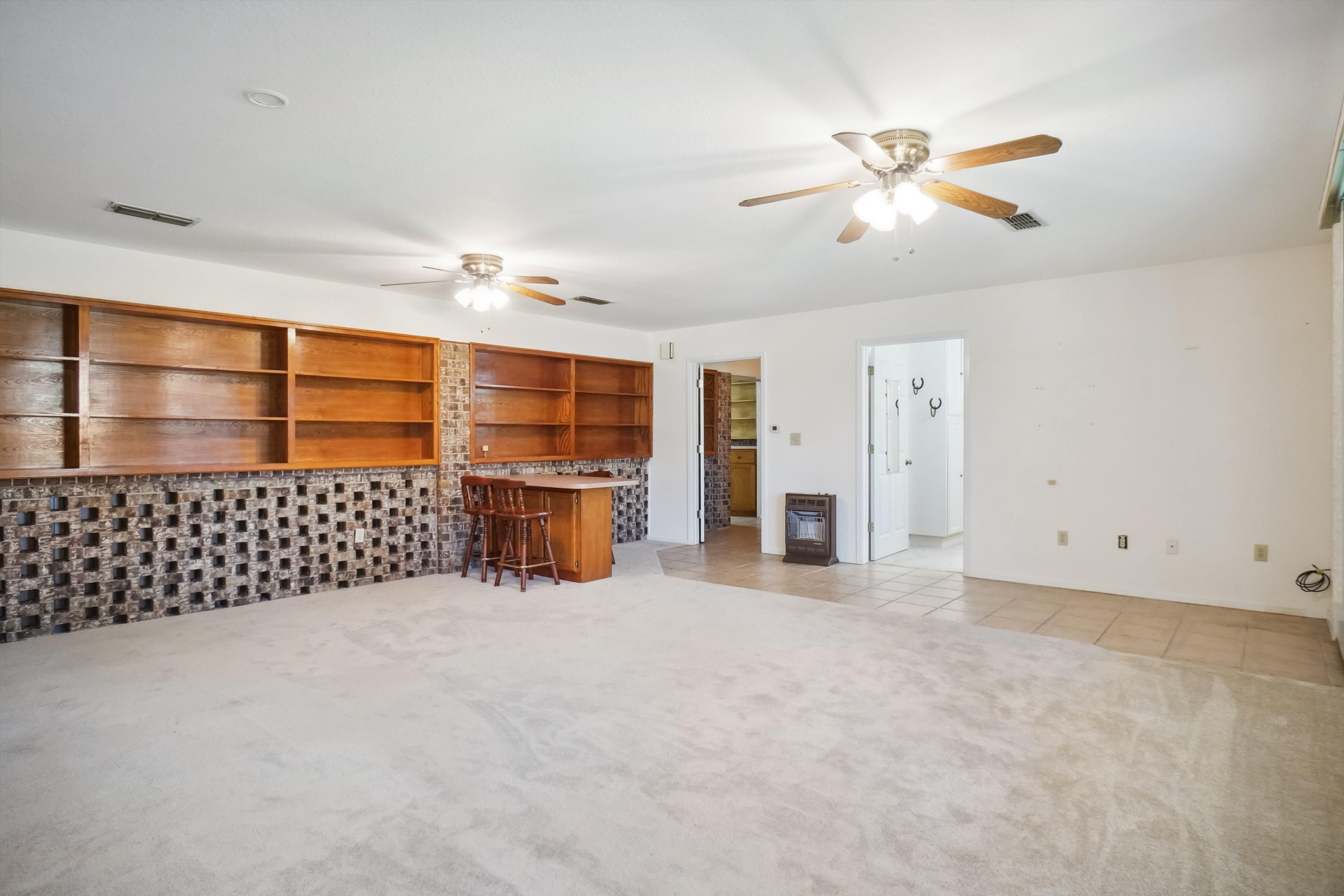 Bridgeport, Texas, 76426, United States, 4 Bedrooms Bedrooms, ,3 BathroomsBathrooms,Residential,For Sale,1981082