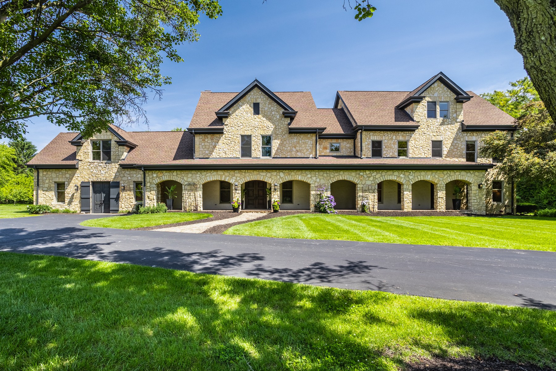  Rare Opportunity to Own a Stunning Home with Acreage in West Carmel - 物件實景