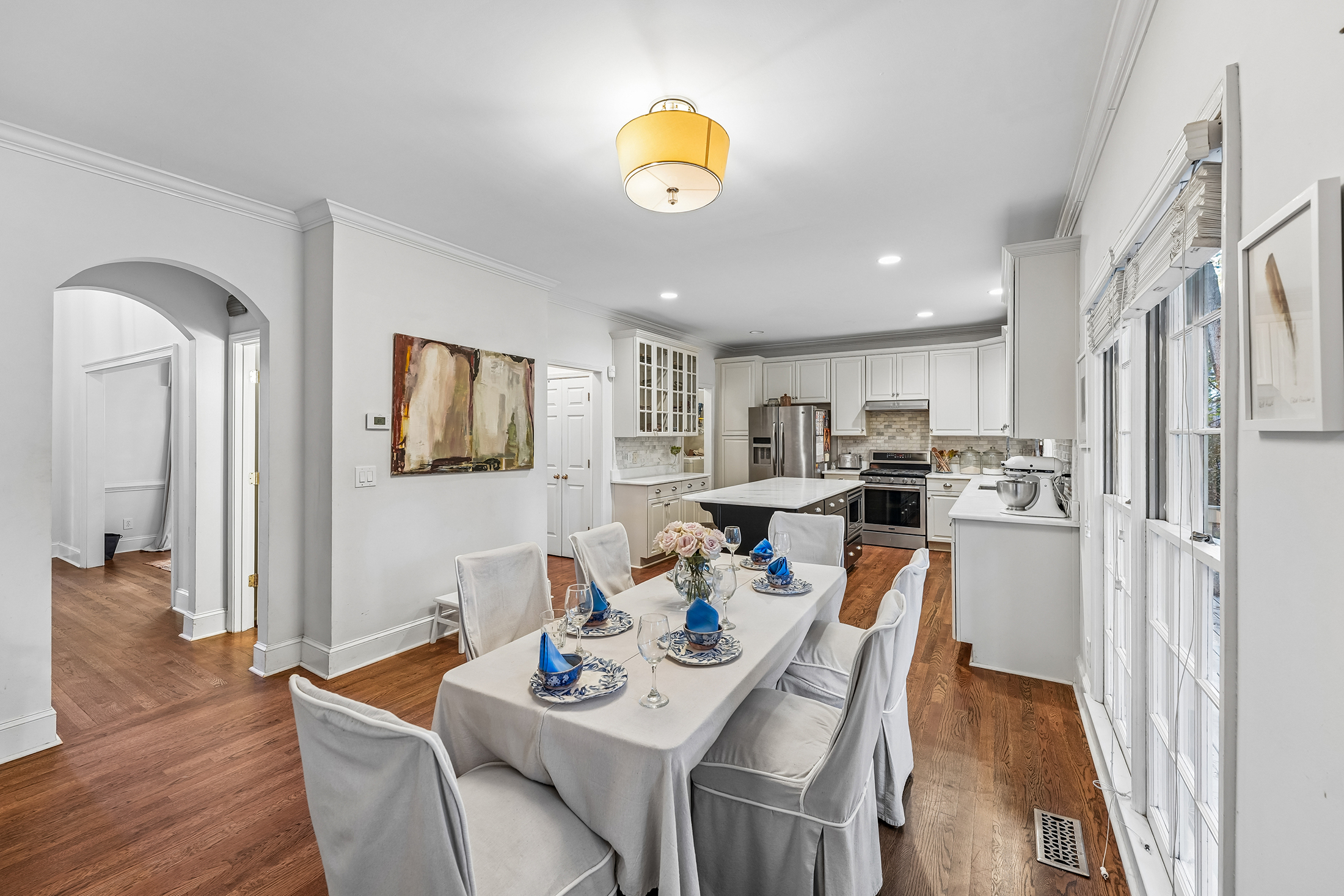  Beautiful, Renovated Daylight Basement Home on Exceptional Lot - 物件實景