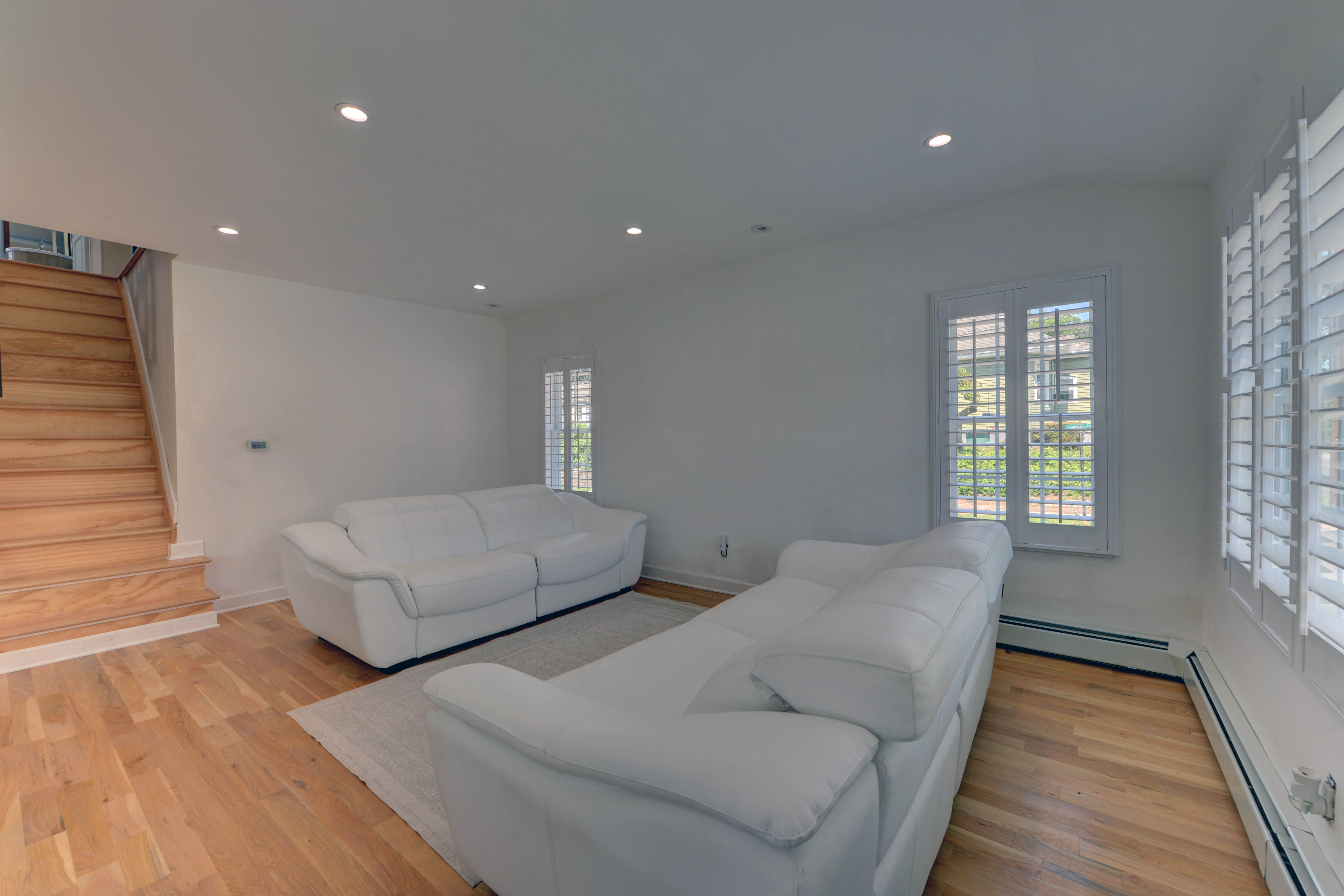 Essex, Nutley Township, New Jersey, 07110, United States, 3 Bedrooms Bedrooms, ,2 BathroomsBathrooms,Residential,For Sale,1873561