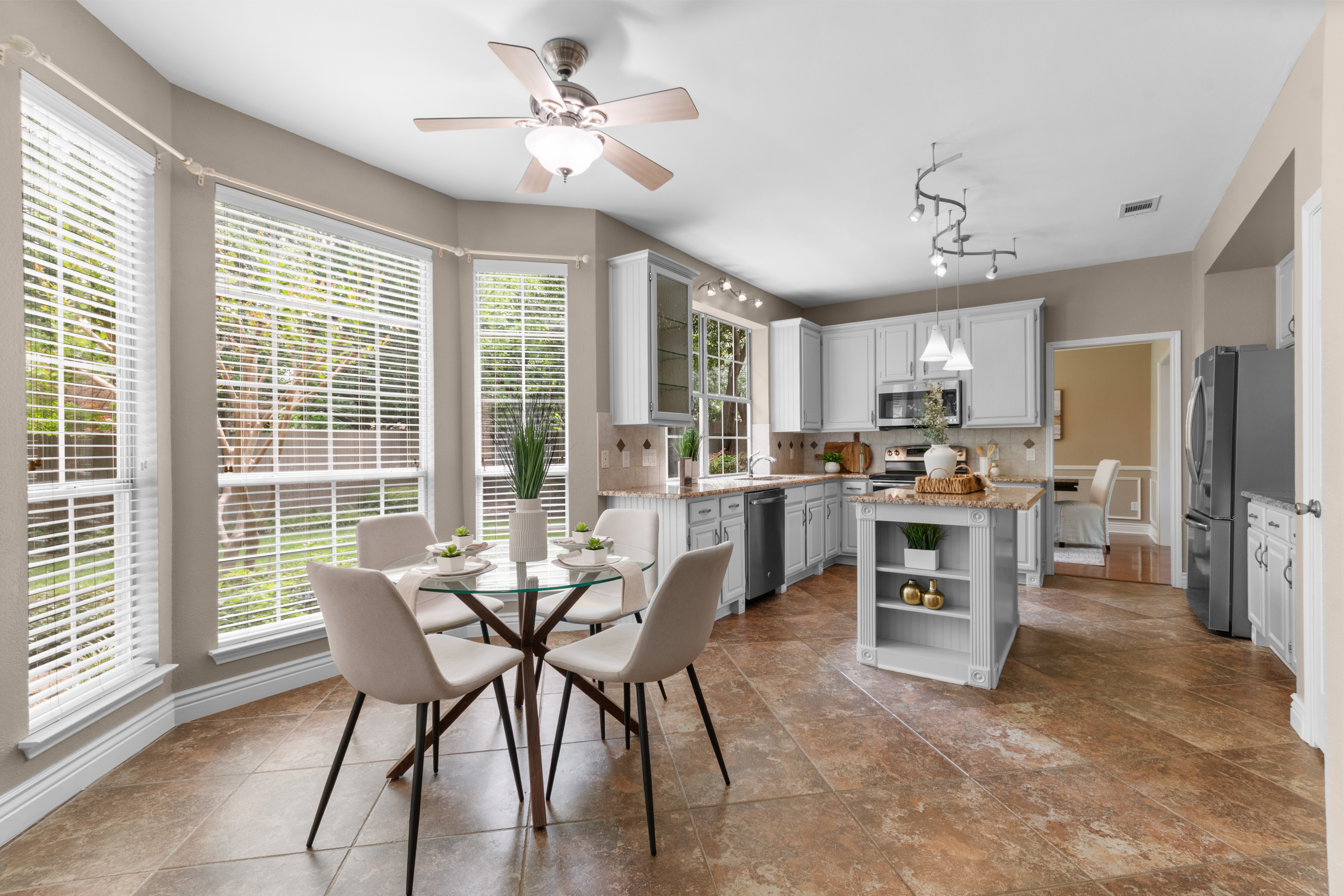  3233 Shady Glen Drive, Grapevine, TX, 76051 - 物件實景
