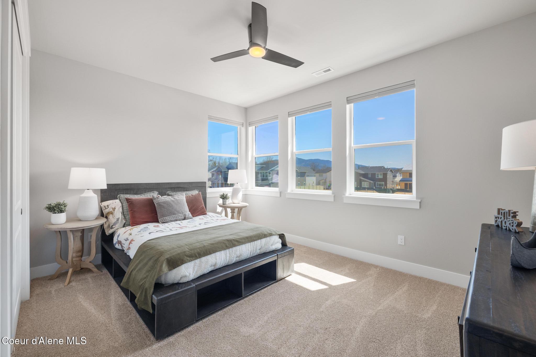 Sandpoint, Idaho, 83864, United States, 4 Bedrooms Bedrooms, ,3 BathroomsBathrooms,Residential,For Sale,1991362