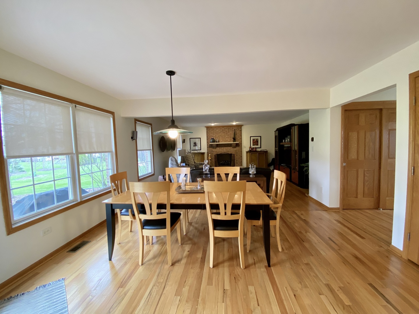 Frankfort, Illinois, 60423, United States, 5 Bedrooms Bedrooms, ,3 BathroomsBathrooms,Residential,For Sale,1923148