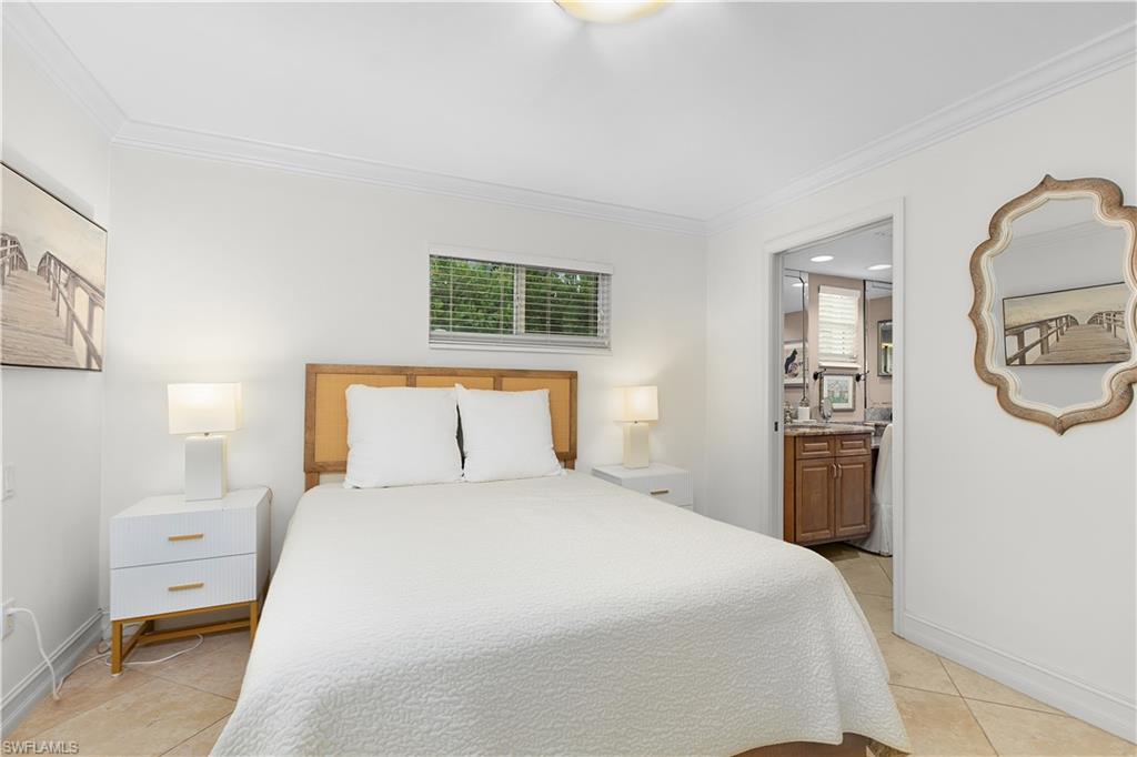 Naples, Florida, 34102, United States, 2 Bedrooms Bedrooms, ,2 BathroomsBathrooms,Residential,For Sale,1987994