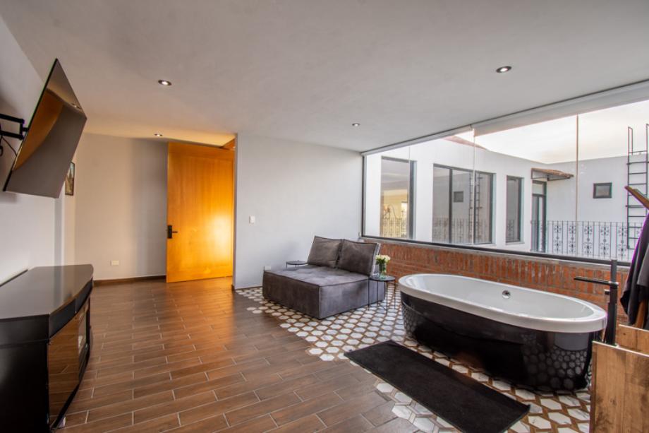 San Miguel de Allende, Guanajuato, 37749, Mexico, 5 Bedrooms Bedrooms, ,5 BathroomsBathrooms,Residential,For Sale,1684352