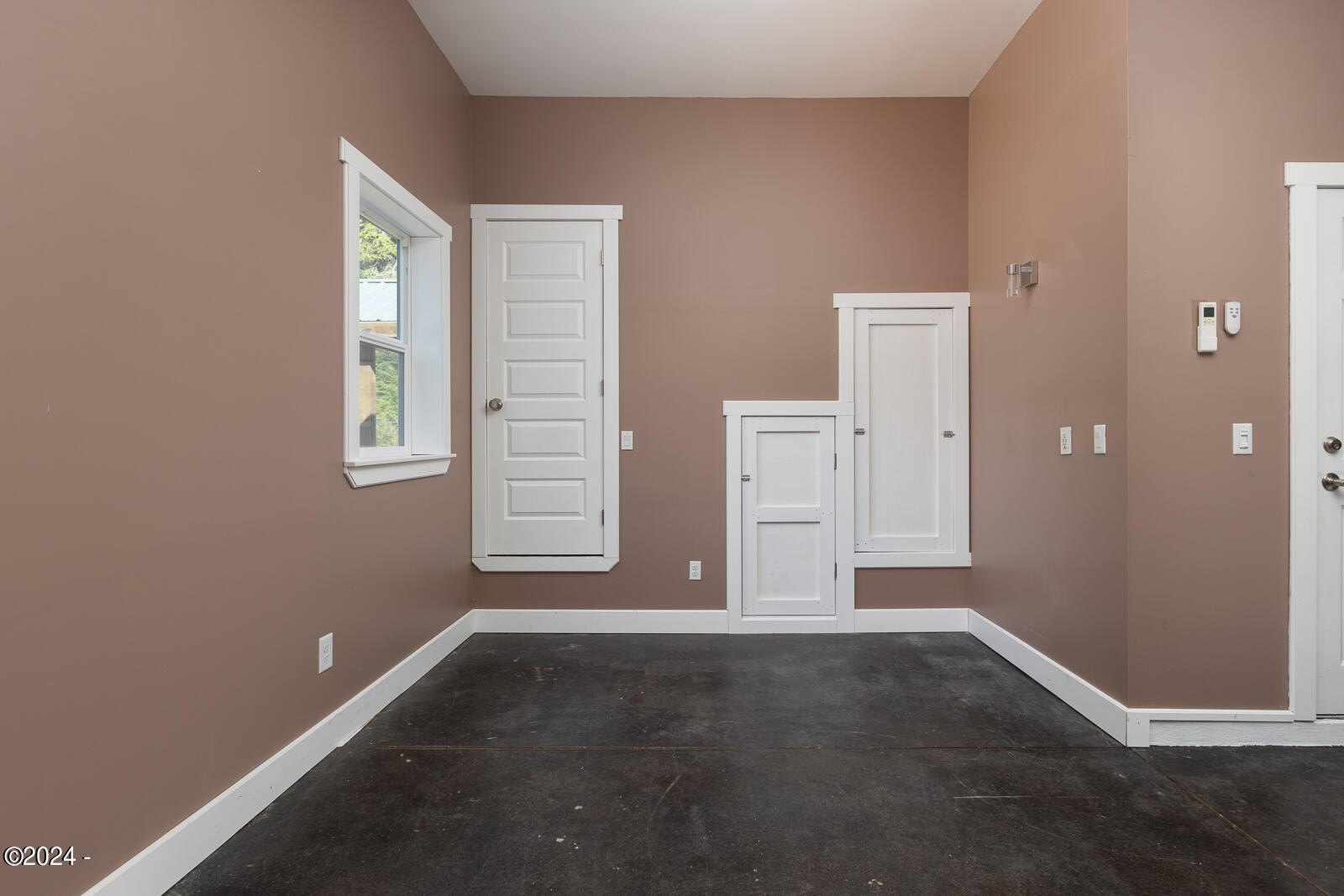 Waldport, Oregon, 97394, United States, 1 Bedroom Bedrooms, ,Residential,For Sale,1902038