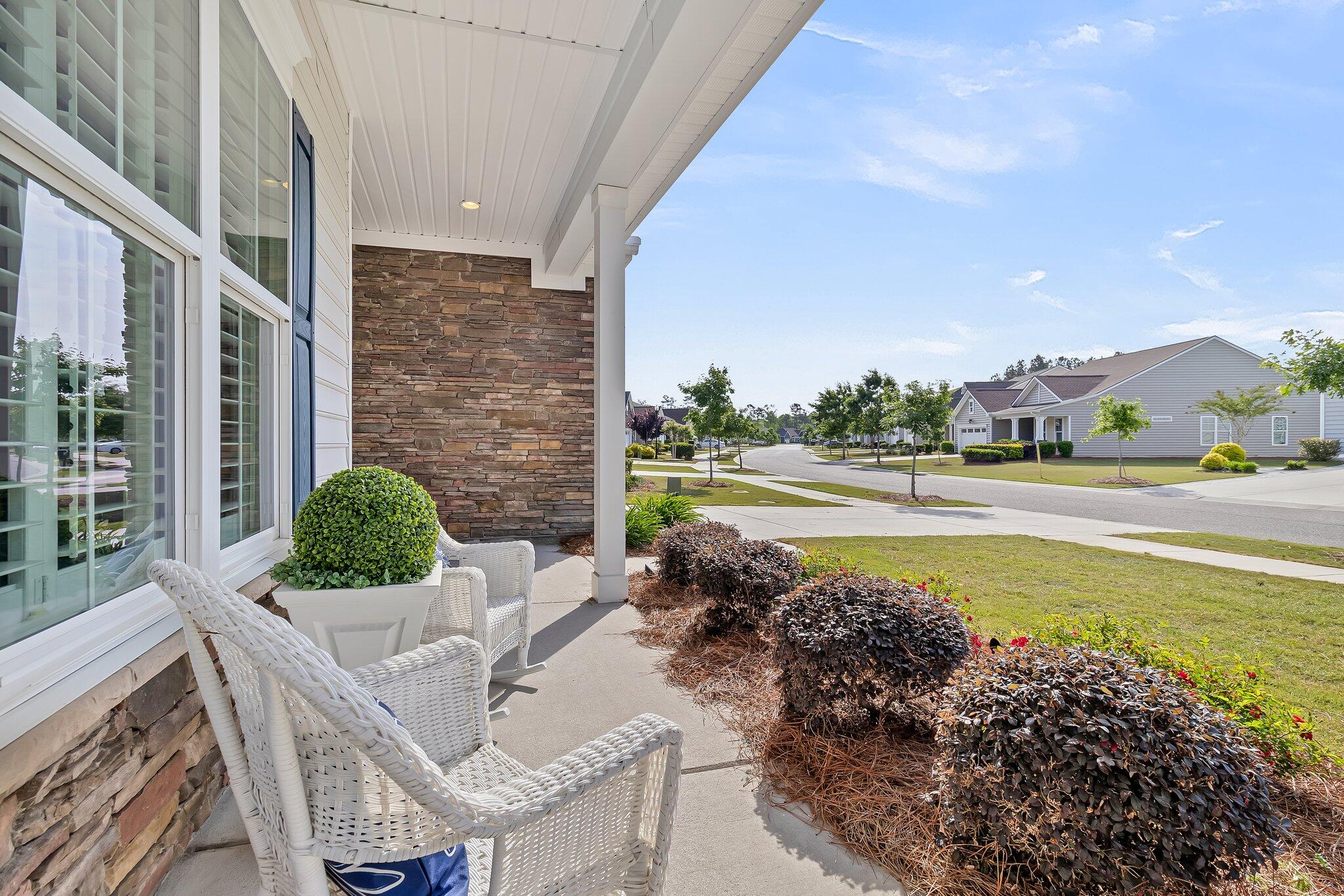Summerville, South Carolina, 29486, United States, 3 Bedrooms Bedrooms, ,3 BathroomsBathrooms,Residential,For Sale,1784160
