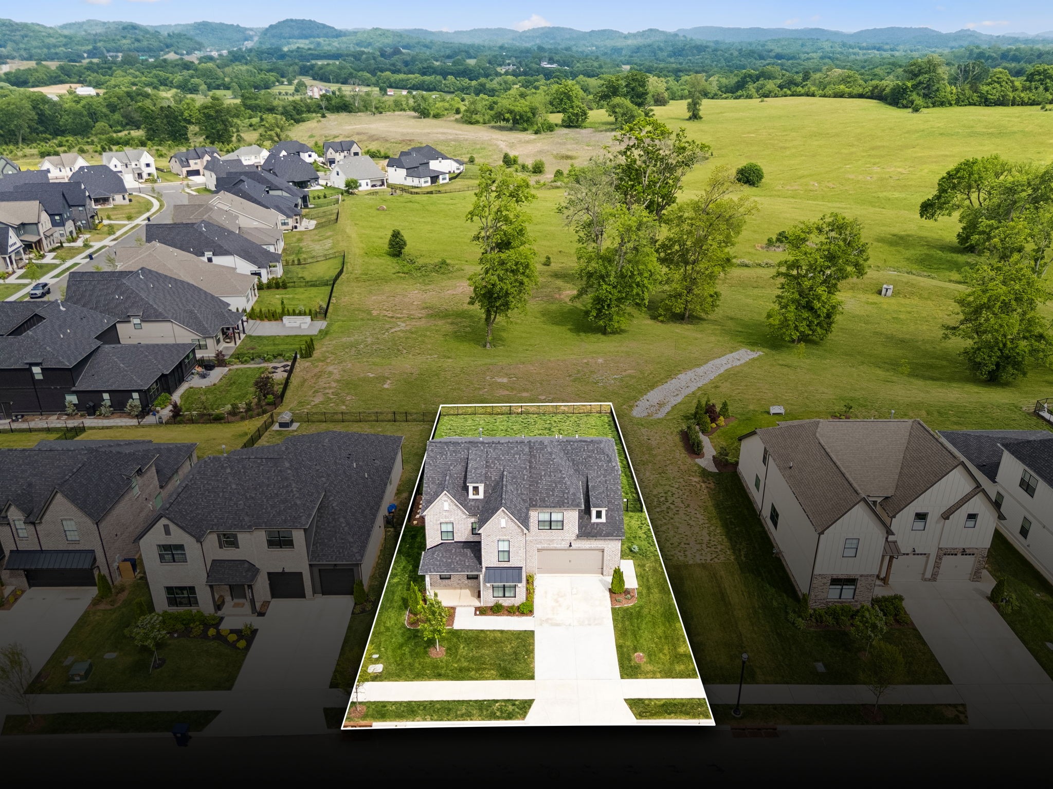  3287 Sassafras Ln, Thompsons Station, TN, 37179 - 物件實景