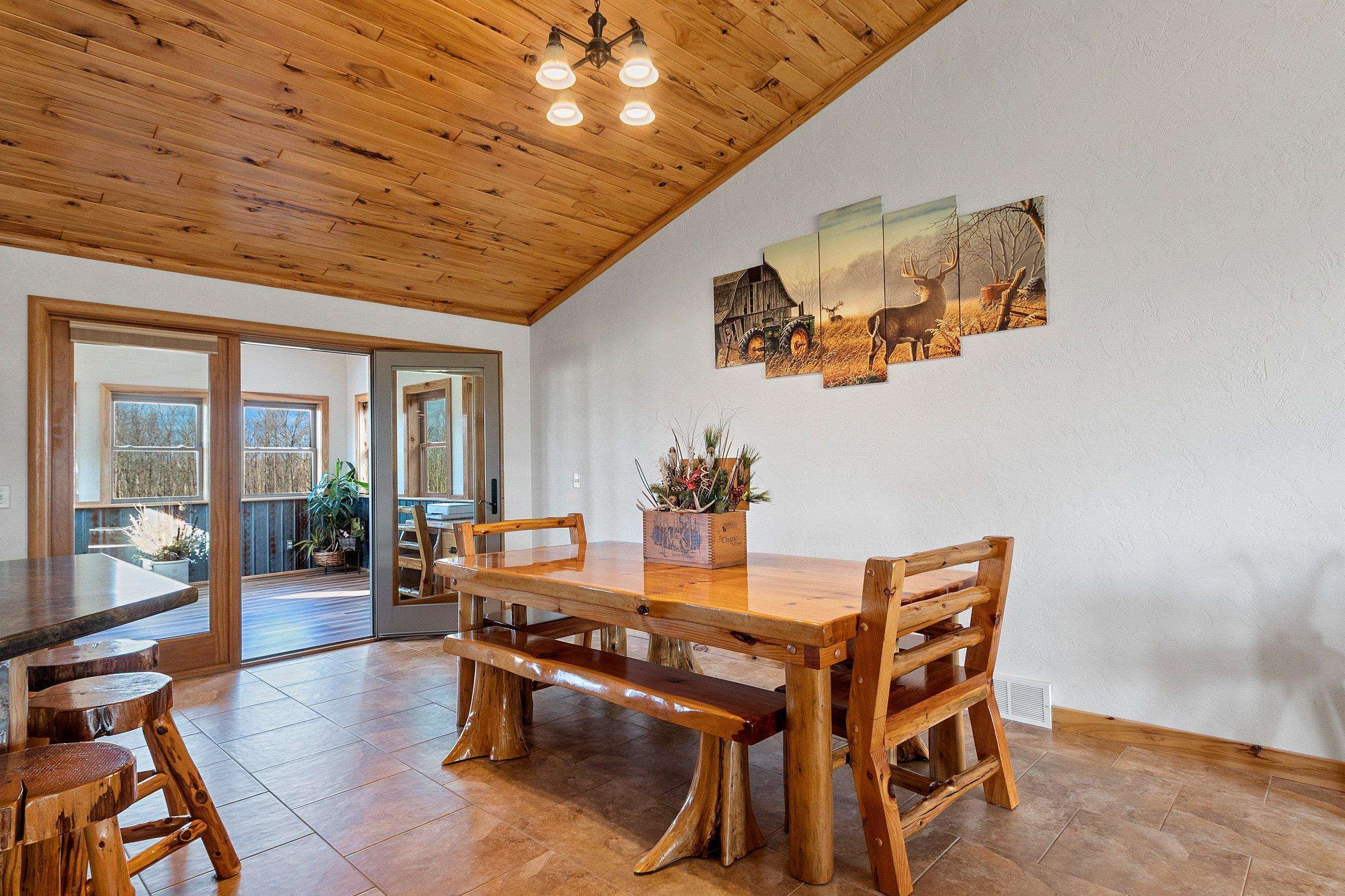 Black Creek, Wisconsin, 54106, United States, 4 Bedrooms Bedrooms, ,4 BathroomsBathrooms,Residential,For Sale,2009234