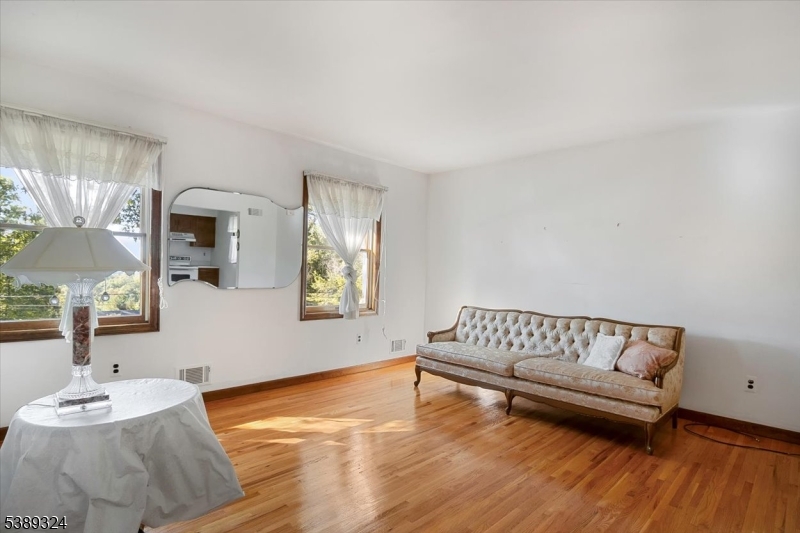 Rockaway Twp., New Jersey, 07866-2817, United States, 4 Bedrooms Bedrooms, ,3 BathroomsBathrooms,Residential,For Sale,1983122