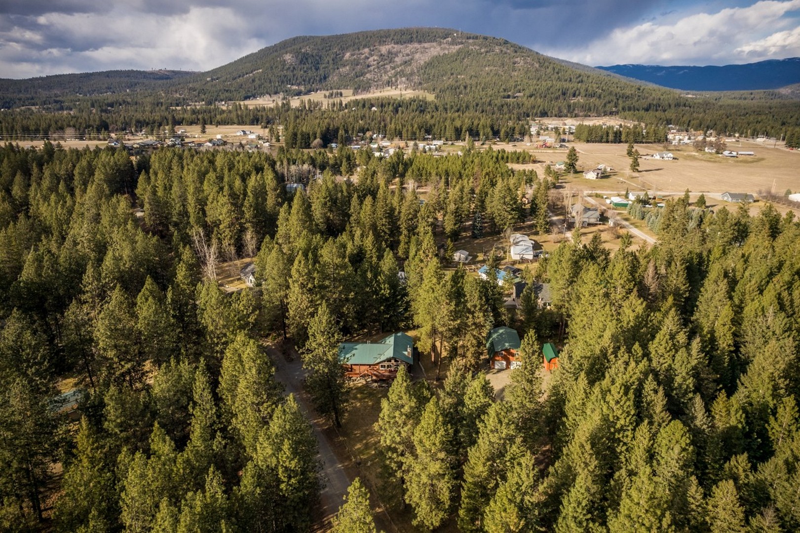Moyie Springs, Idaho, 83845, United States, 4 Bedrooms Bedrooms, ,3 BathroomsBathrooms,Residential,For Sale,2033523