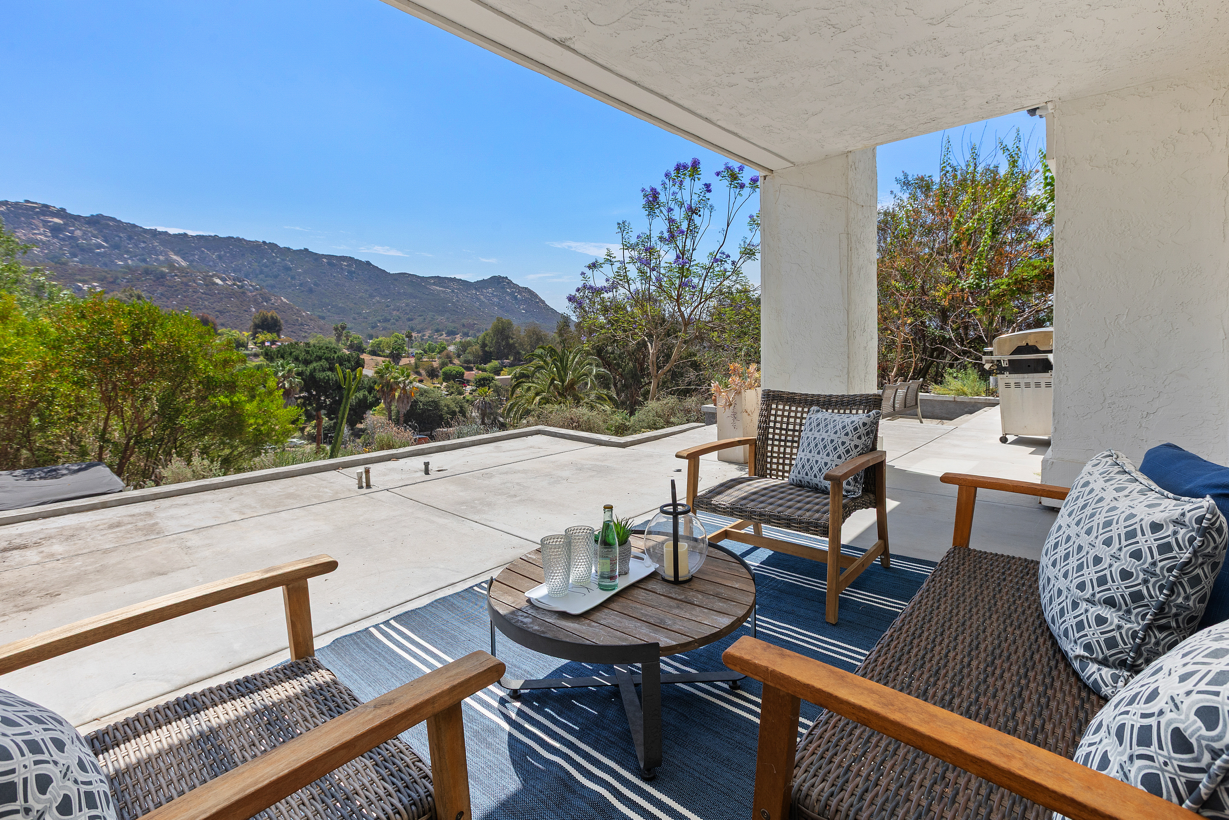  25950 Kaywood Drive, Escondido, CA 92026 - 物件實景