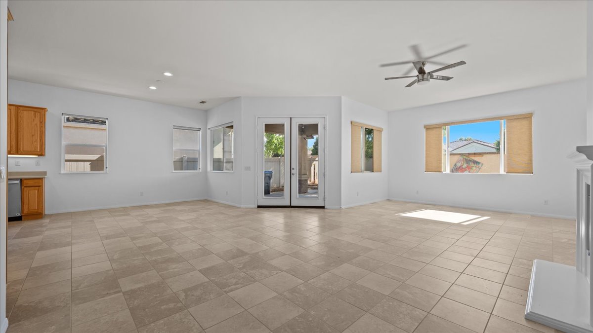 Beaumont, California, 92223, United States, 2 Bedrooms Bedrooms, ,3 BathroomsBathrooms,Residential,For Sale,1931673
