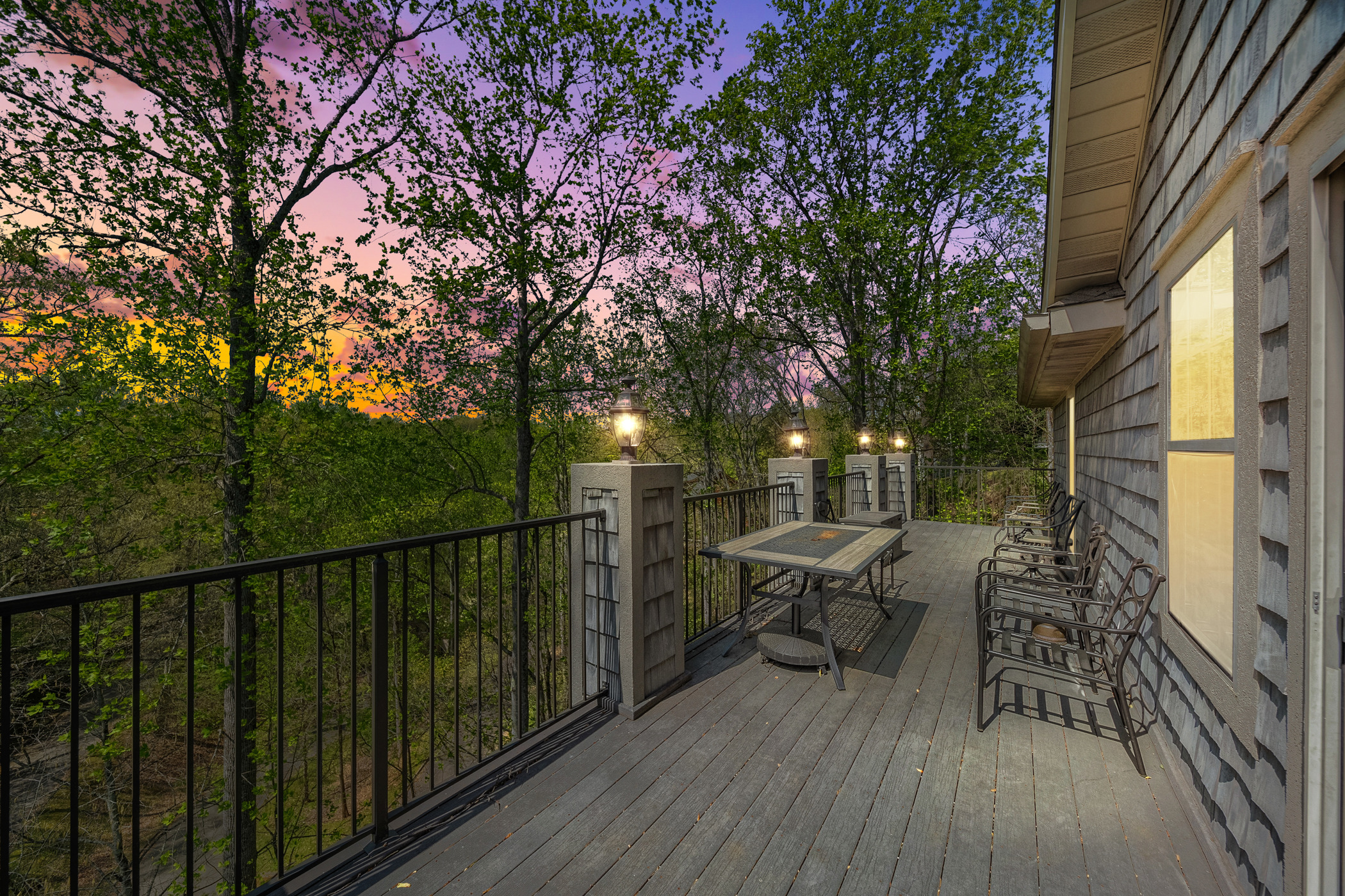 Sevierville, Tennessee, 37862, United States, 3 Bedrooms Bedrooms, ,3 BathroomsBathrooms,Residential,For Sale,1982821