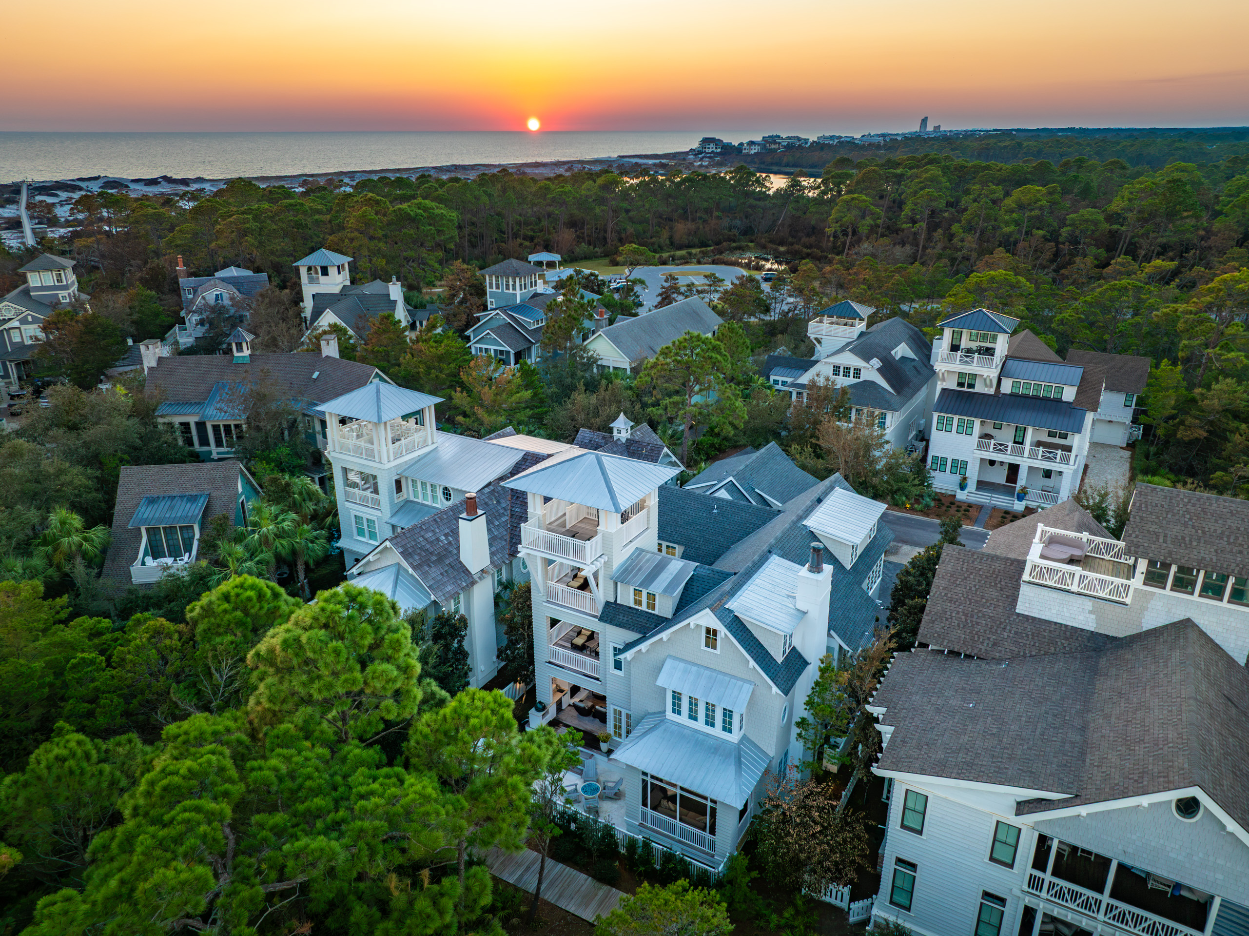  Distinguished WaterSound Beach Retreat with Gulf Views and Saltwater Pool - 物件實景