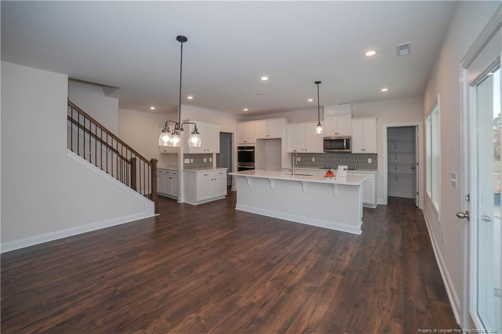 Fayetteville, North Carolina, 28311, United States, 5 Bedrooms Bedrooms, ,3 BathroomsBathrooms,Residential,For Sale,1998461