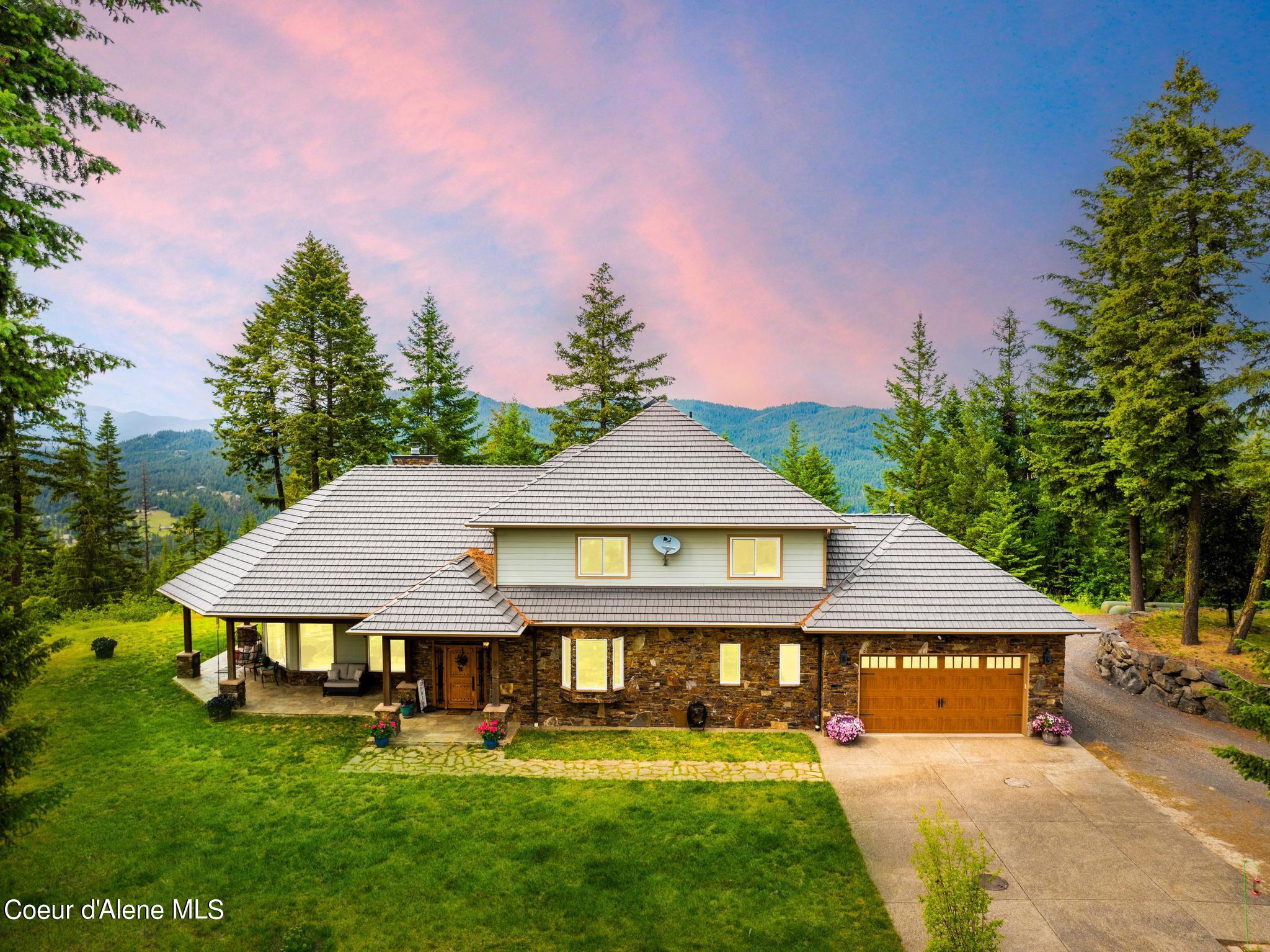 Coeur D'alene, Idaho, 83814, United States, 4 Bedrooms Bedrooms, ,3 BathroomsBathrooms,Residential,For Sale,1795061