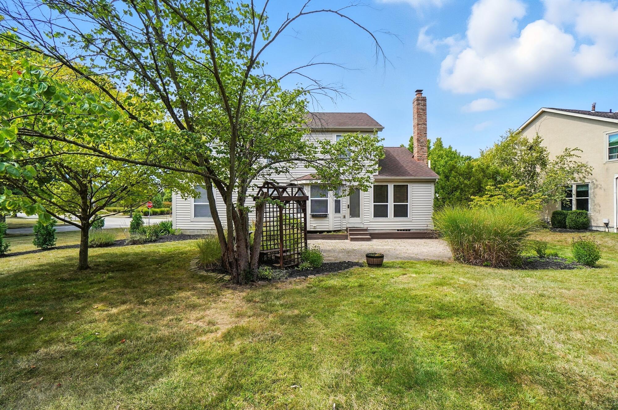 Dublin, Ohio, 43016, United States, 4 Bedrooms Bedrooms, ,3 BathroomsBathrooms,Residential,For Sale,1940366