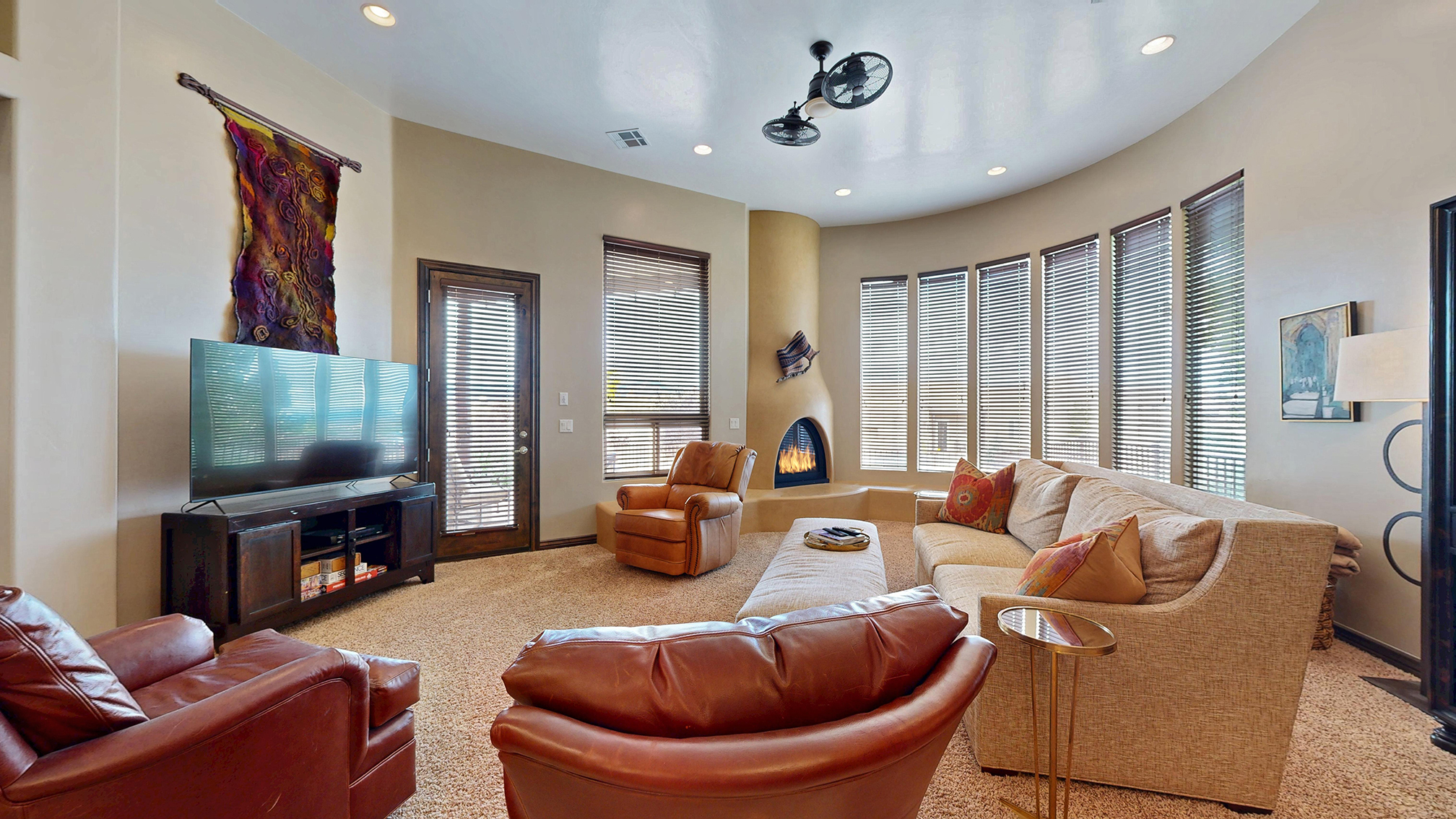 Alto, New Mexico, 88312, United States, 3 Bedrooms Bedrooms, ,3 BathroomsBathrooms,Residential,For Sale,1882409