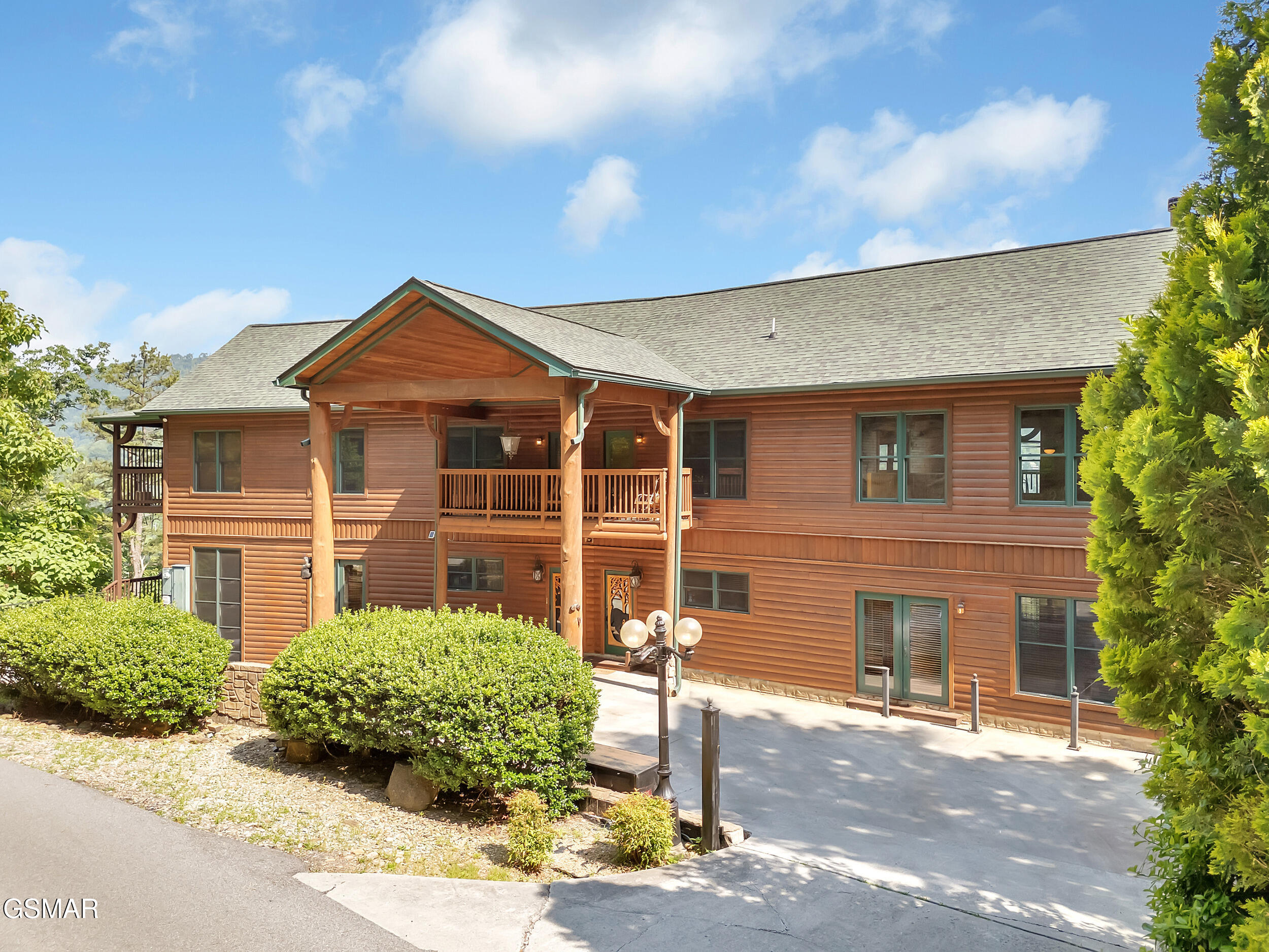 Gatlinburg, Tennessee, 37738, United States, 8 Bedrooms Bedrooms, ,10 BathroomsBathrooms,Residential,For Sale,2018068