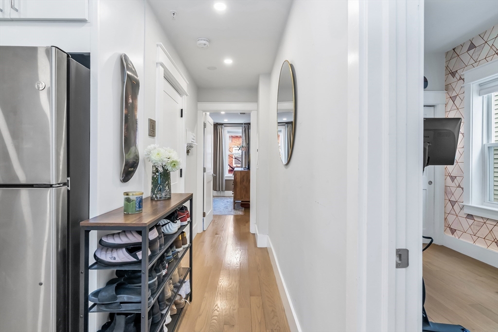 Boston, Massachusetts, 02128, United States, 2 Bedrooms Bedrooms, ,2 BathroomsBathrooms,Residential,For Sale,2008119