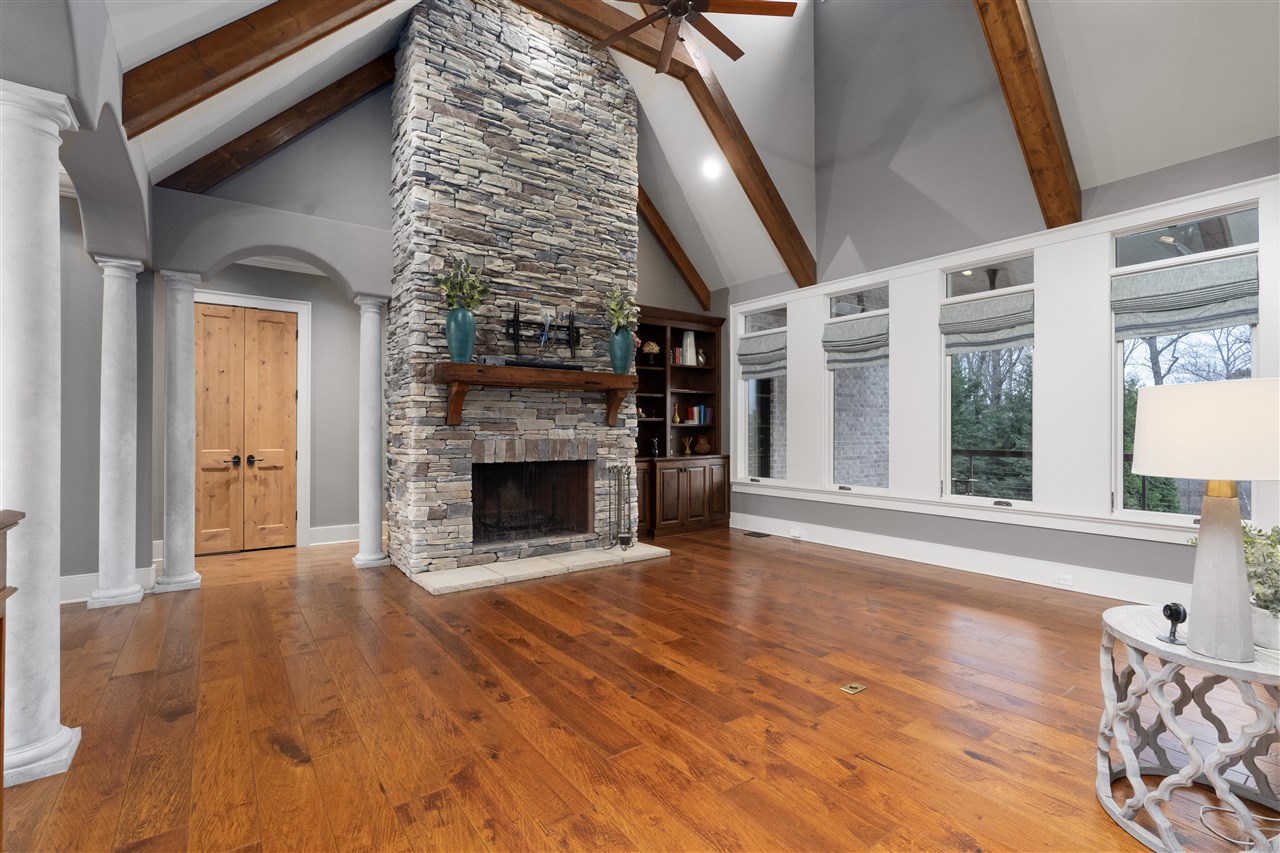 Bowling Green, Kentucky, 42103, United States, 5 Bedrooms Bedrooms, ,5 BathroomsBathrooms,Residential,For Sale,1986458