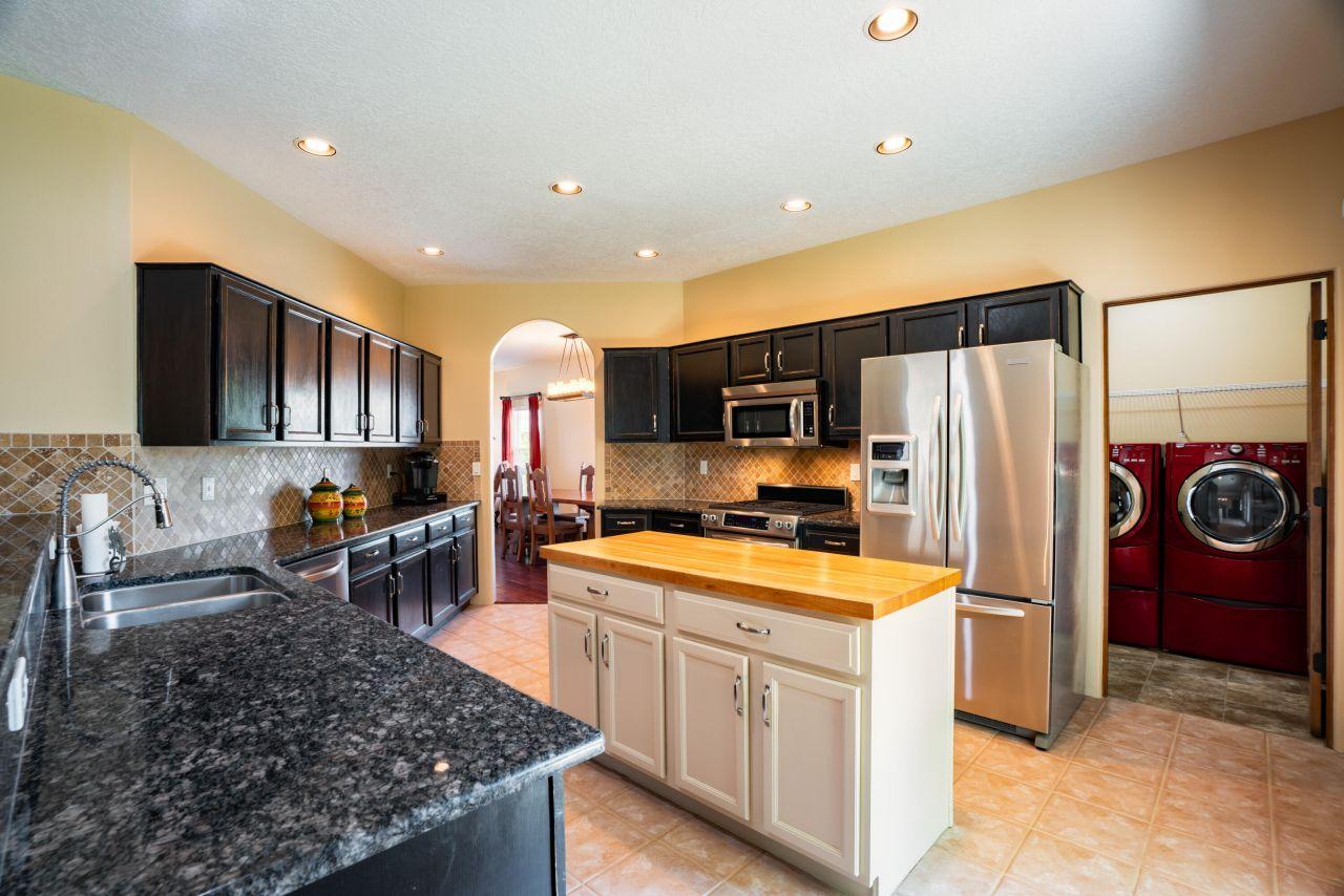 Albuquerque, New Mexico, 87114, United States, 5 Bedrooms Bedrooms, ,4 BathroomsBathrooms,Residential,For Sale,1890374