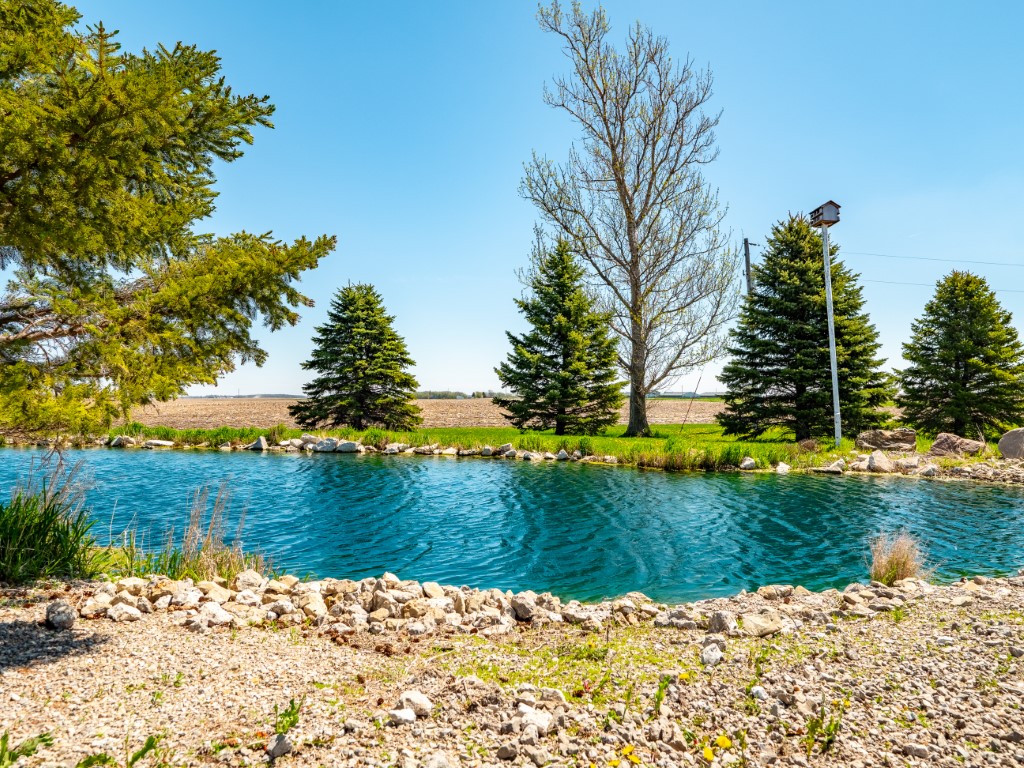 Sheffield, Iowa, 50475, United States, 3 Bedrooms Bedrooms, ,2 BathroomsBathrooms,Residential,For Sale,1976562