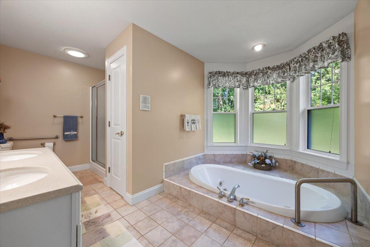 Biddeford, Maine, 04005, United States, 4 Bedrooms Bedrooms, ,3 BathroomsBathrooms,Residential,For Sale,1924897