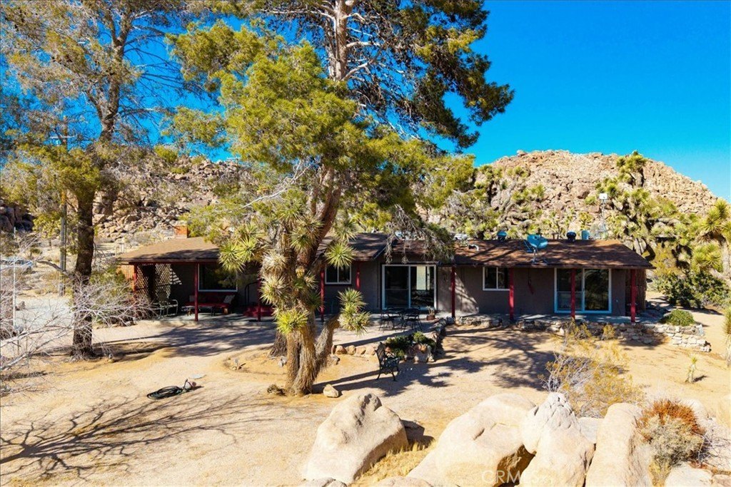Joshua Tree, California, 92252, United States, 3 Bedrooms Bedrooms, ,2 BathroomsBathrooms,Residential,For Sale,1942307