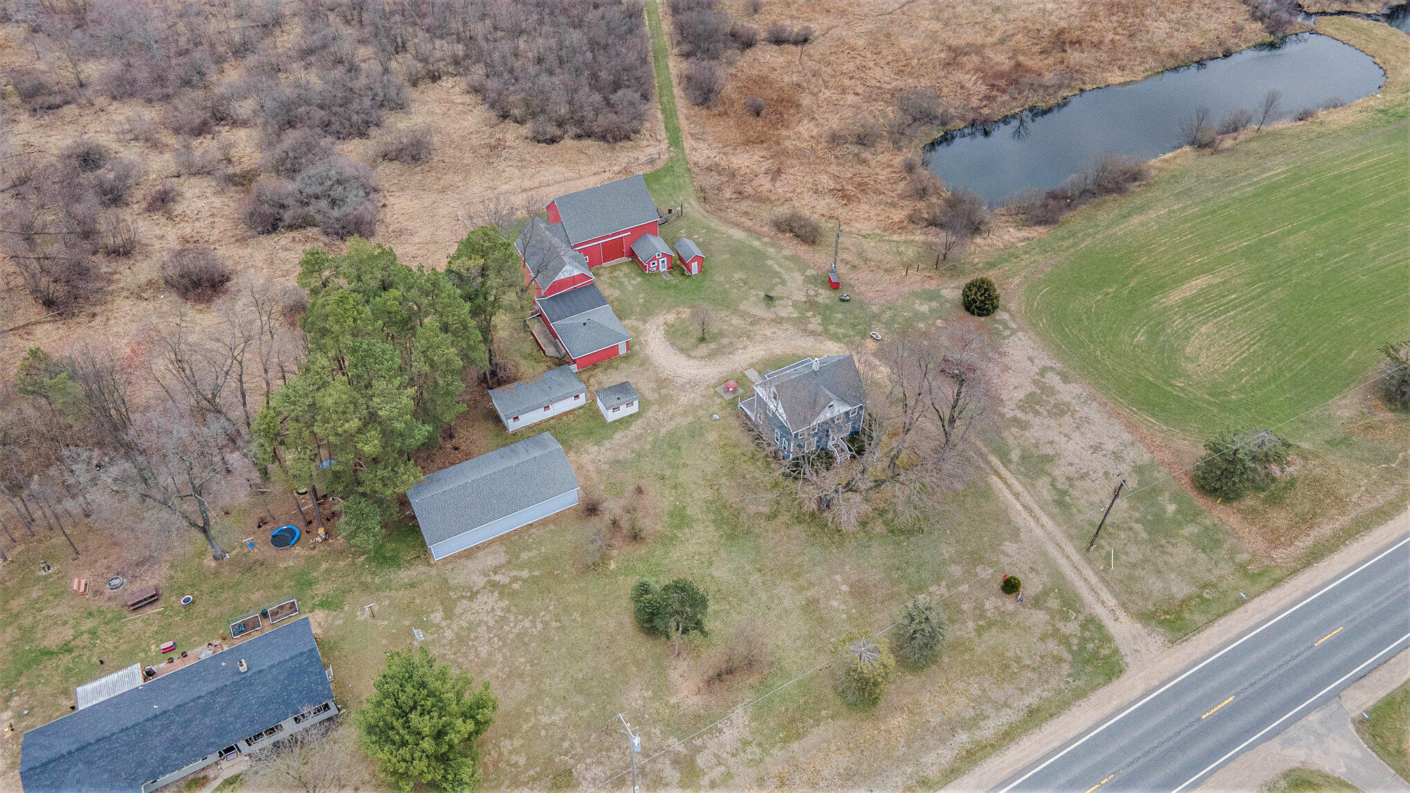 Fennville, Michigan, 49408, United States, 4 Bedrooms Bedrooms, ,4 BathroomsBathrooms,Residential,For Sale,1766735
