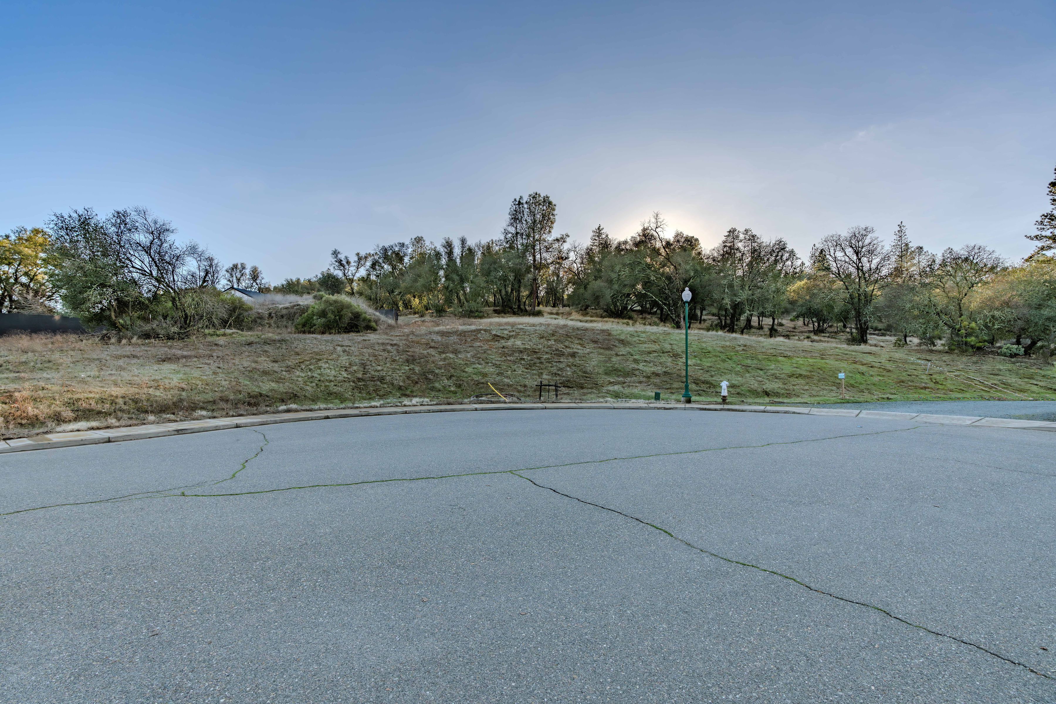  Desirable neighborhood lot ready for development - 物件實景