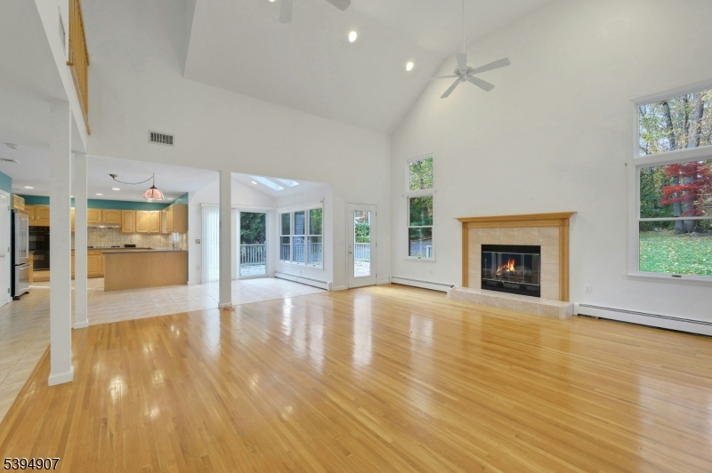 Wayne Twp., New Jersey, 07470, United States, 4 Bedrooms Bedrooms, ,4 BathroomsBathrooms,Residential,For Sale,1989007