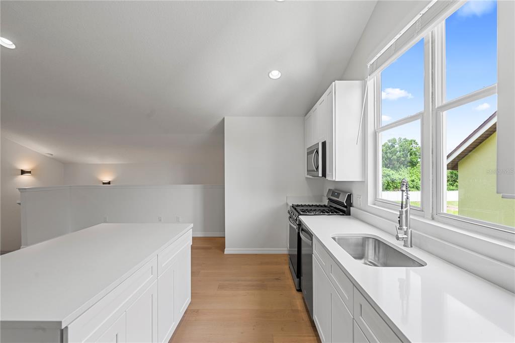 Sanford, Florida, 32771, United States, 5 Bedrooms Bedrooms, ,4 BathroomsBathrooms,Residential,For Sale,1980065